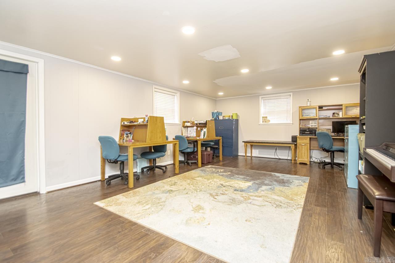 LAKEWOOD - Residential