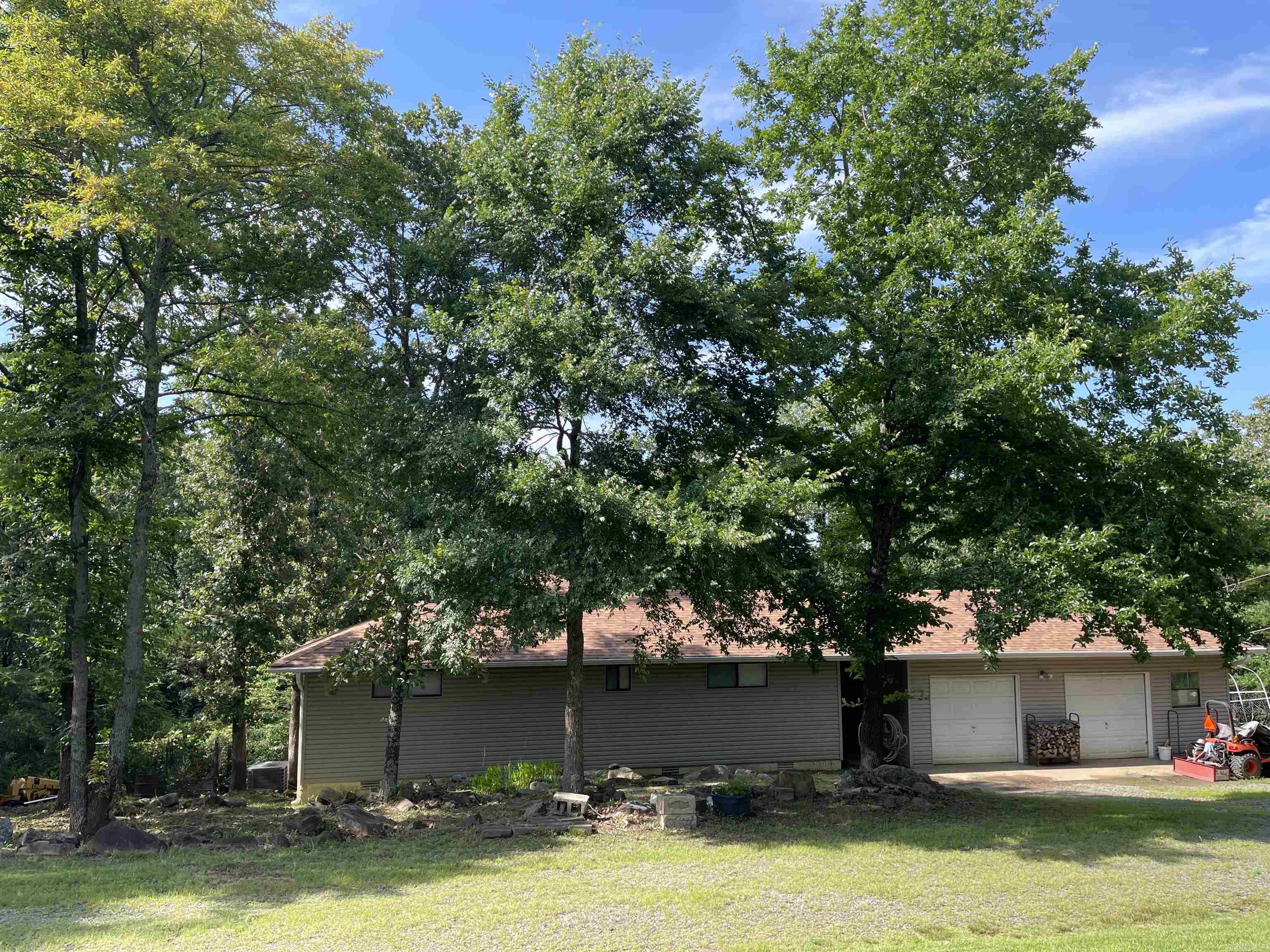 PINE VALLEY ESTATES - Residential