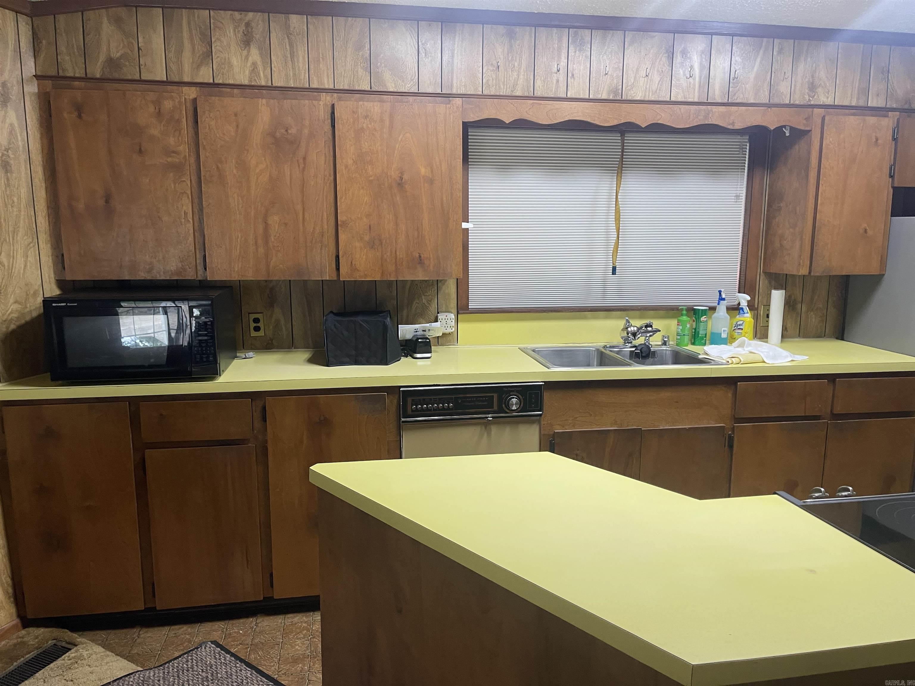 PINE VALLEY ESTATES - Residential