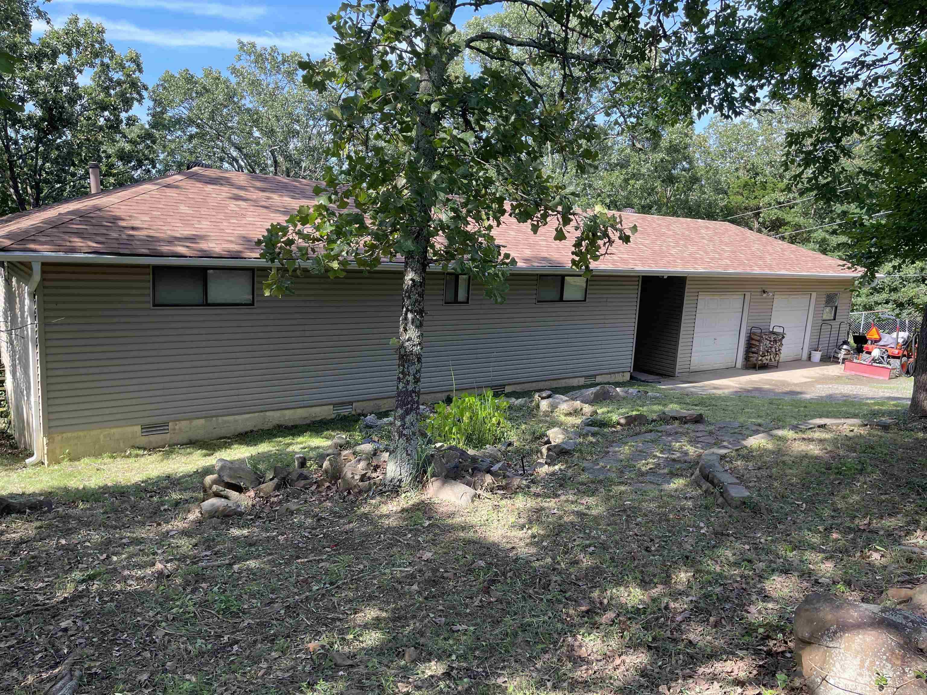 PINE VALLEY ESTATES - Residential