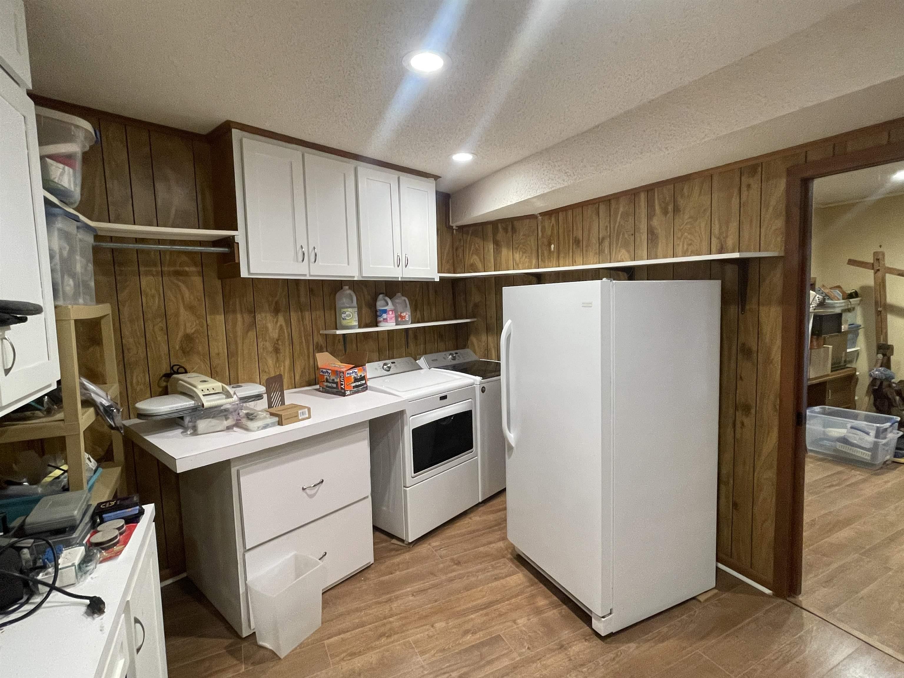 PINE VALLEY ESTATES - Residential