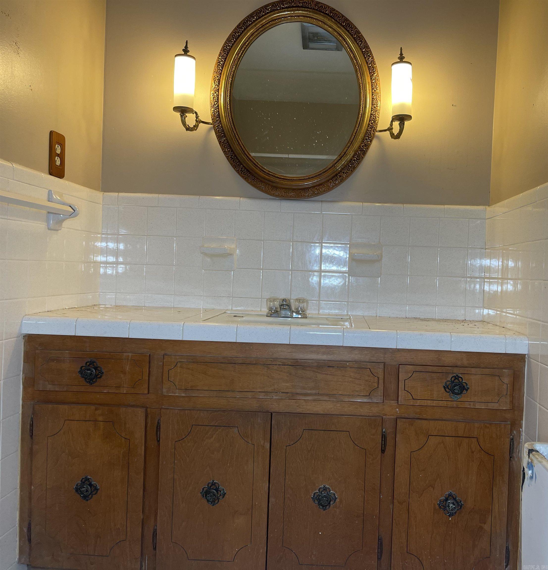 PIKE VIEW - Residential