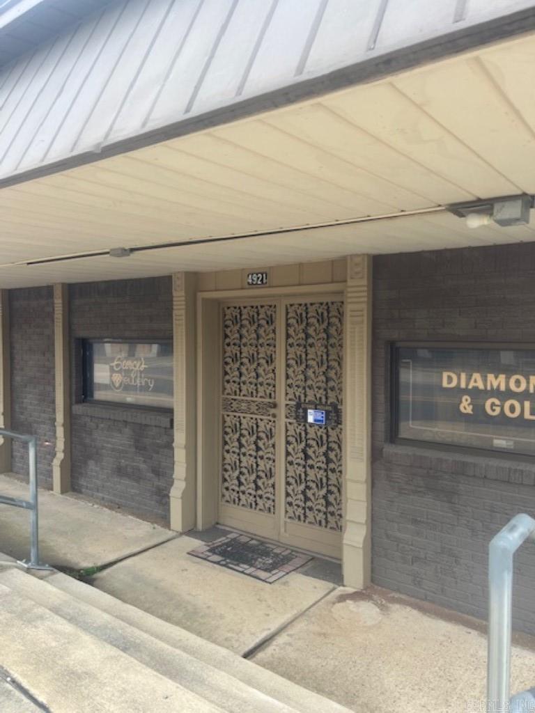 Howard - Commercial Sale