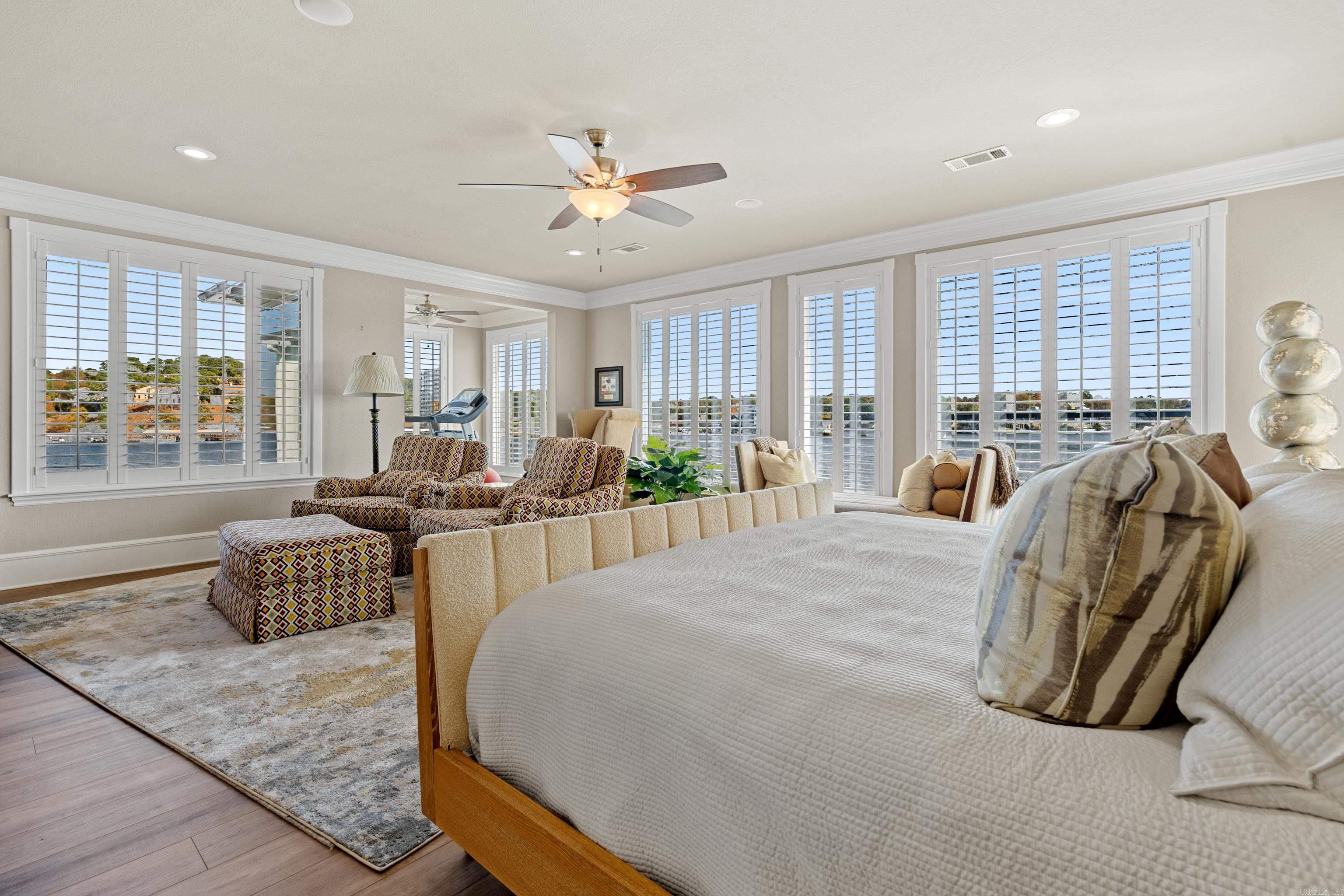 Paradise Lake Village Townhomes - Residential