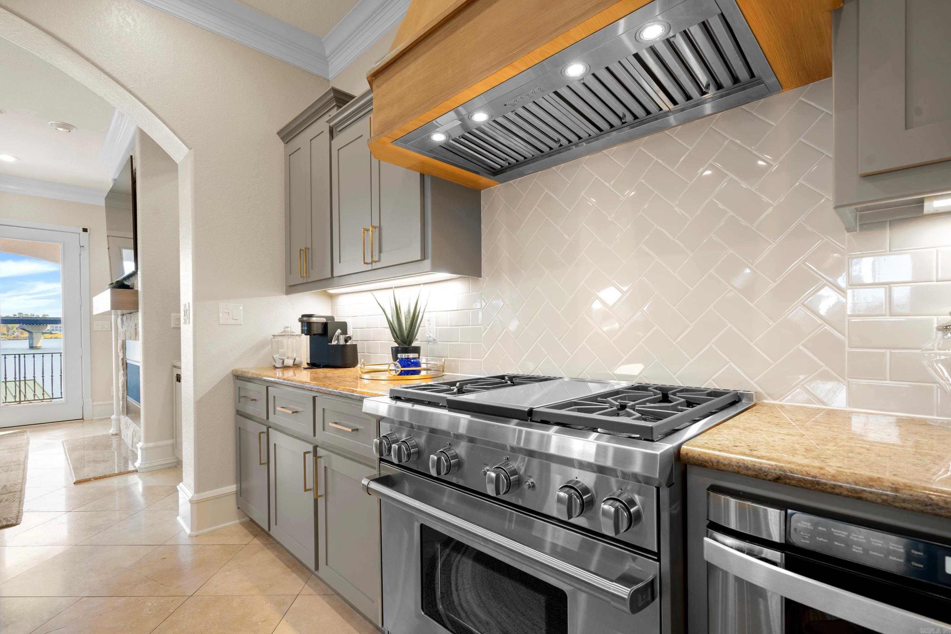 Paradise Lake Village Townhomes - Residential