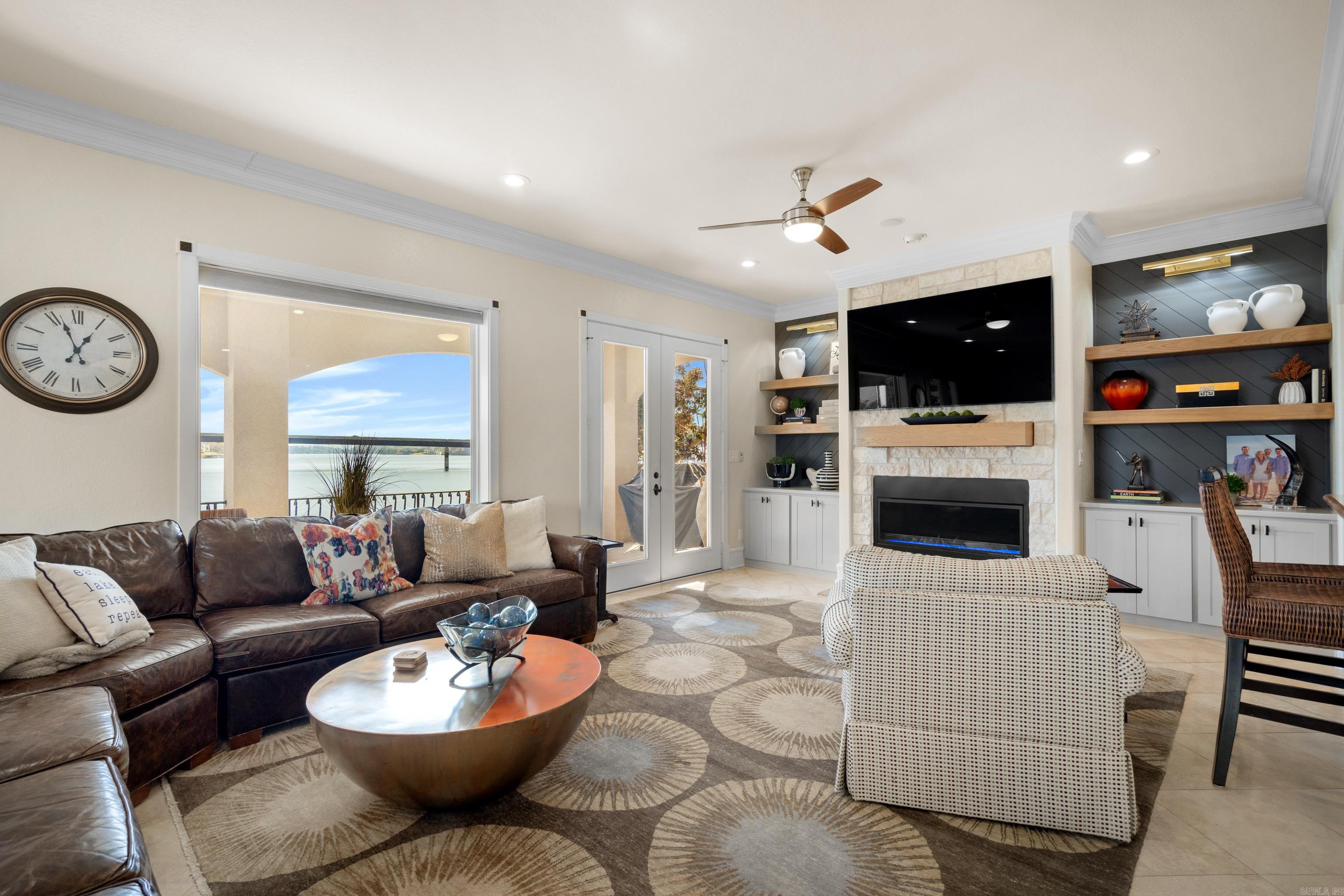 Paradise Lake Village Townhomes - Residential