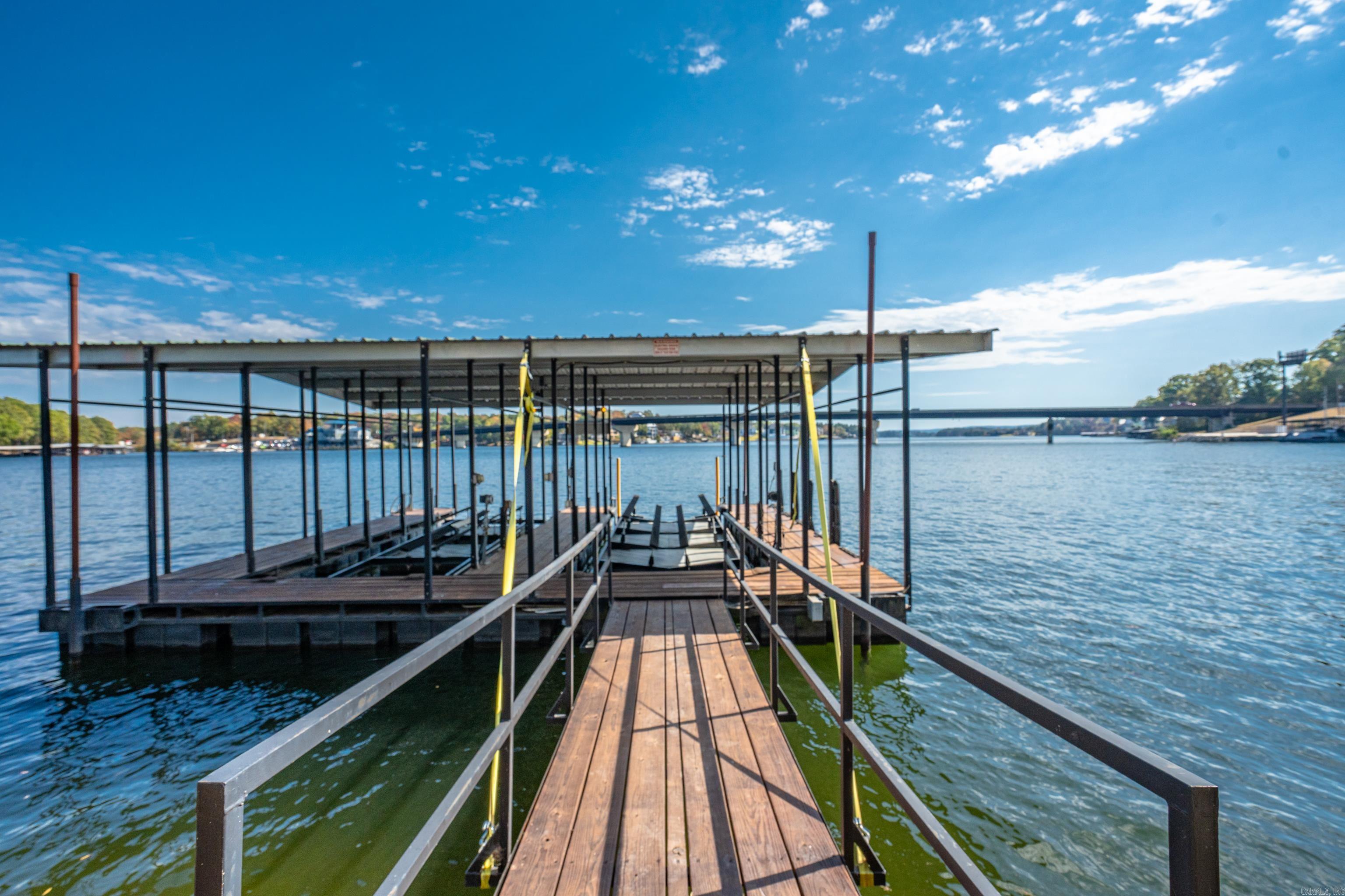 Paradise Lake Village Townhomes - Residential