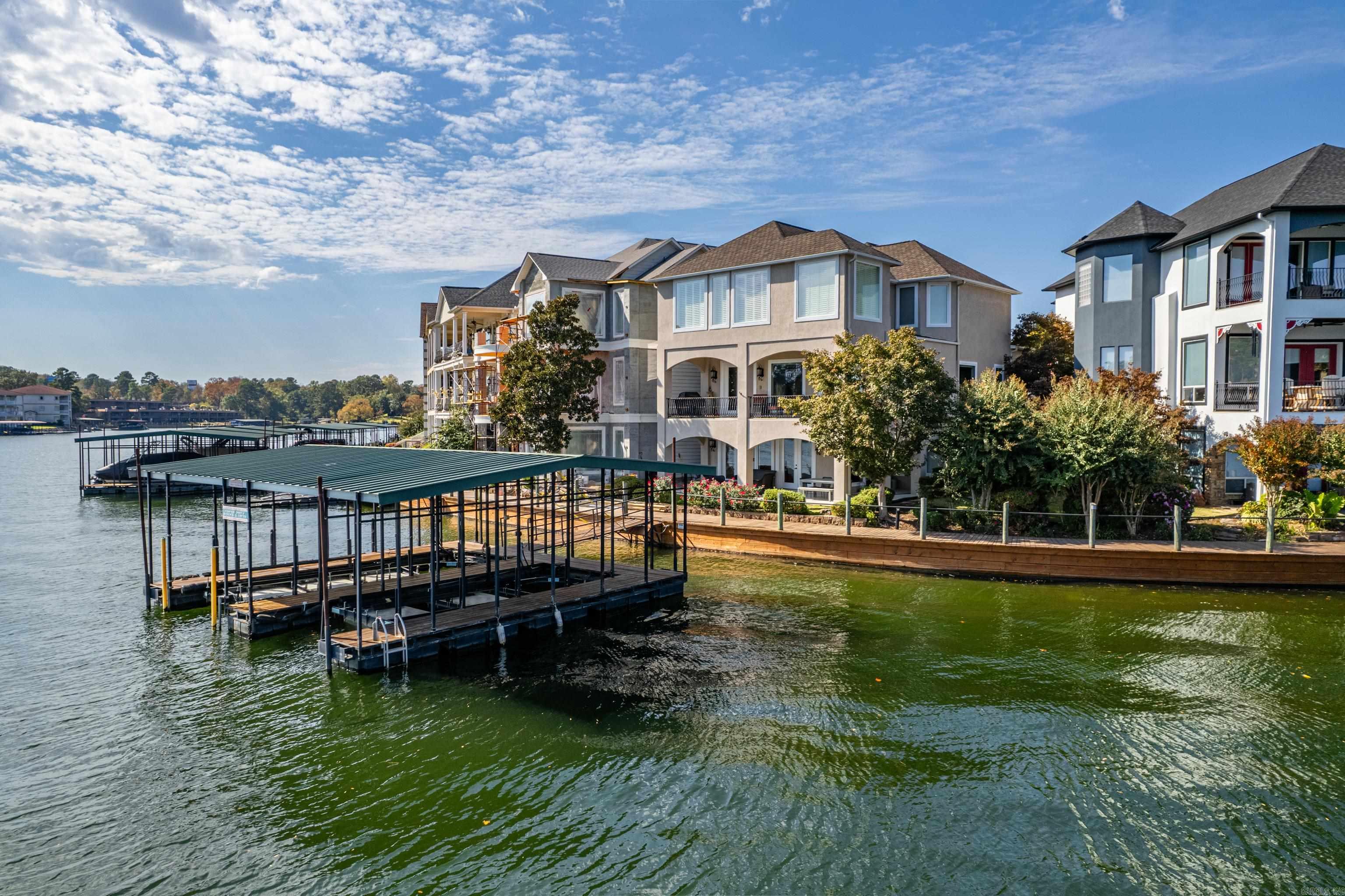 Paradise Lake Village Townhomes - Residential