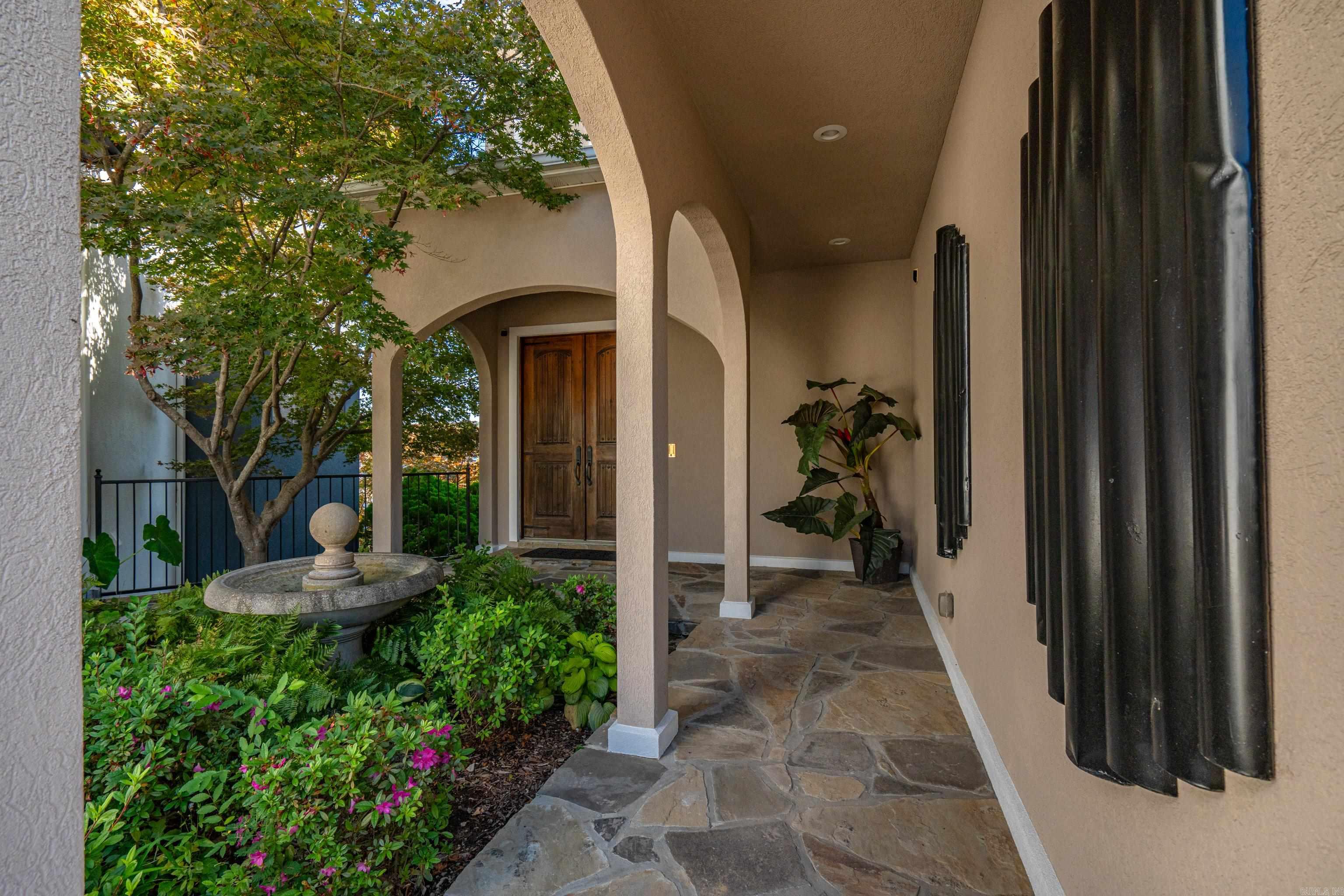 Paradise Lake Village Townhomes - Residential