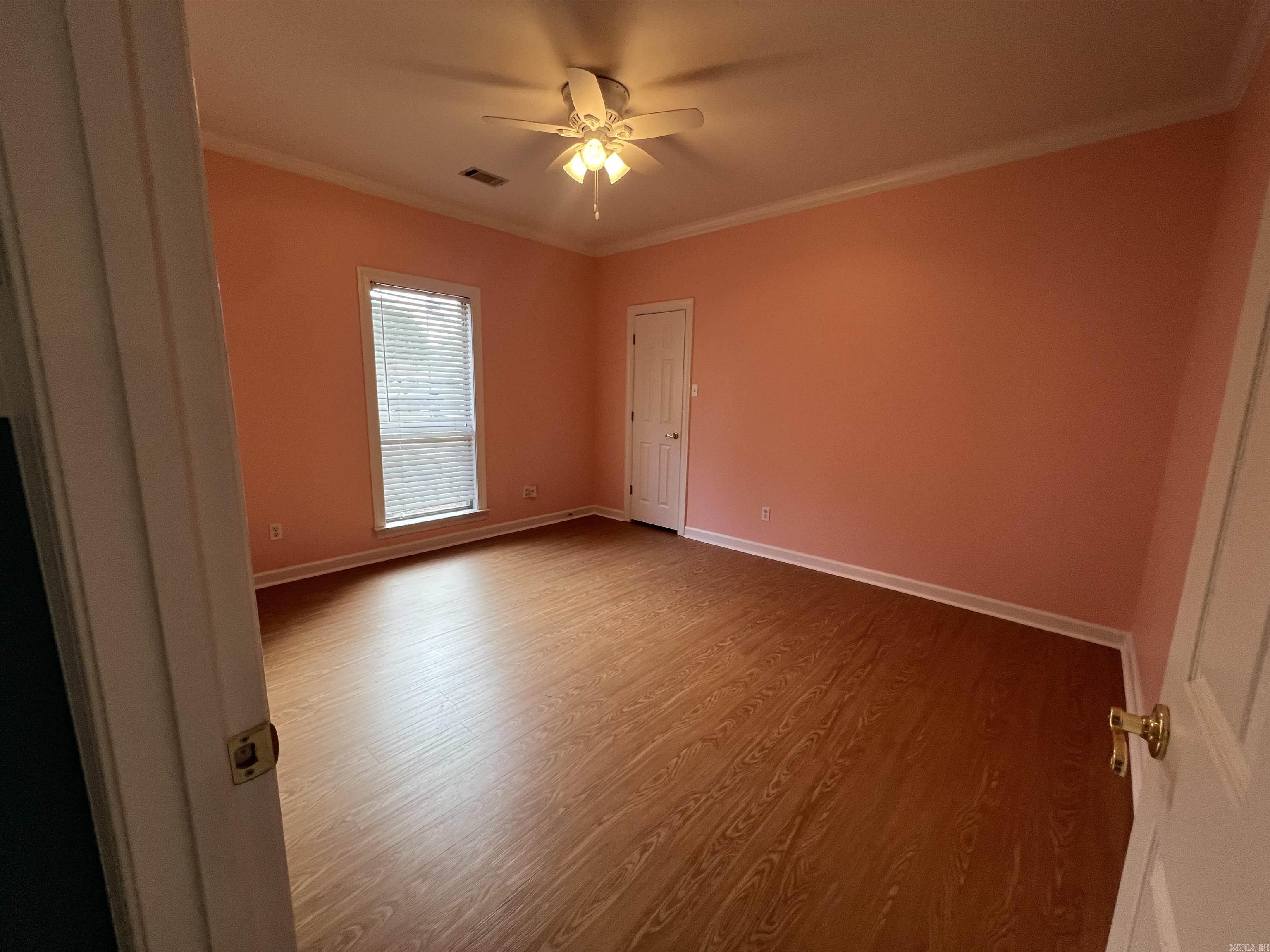 COUNTRY CLUB OF ARK THE - Residential Lease