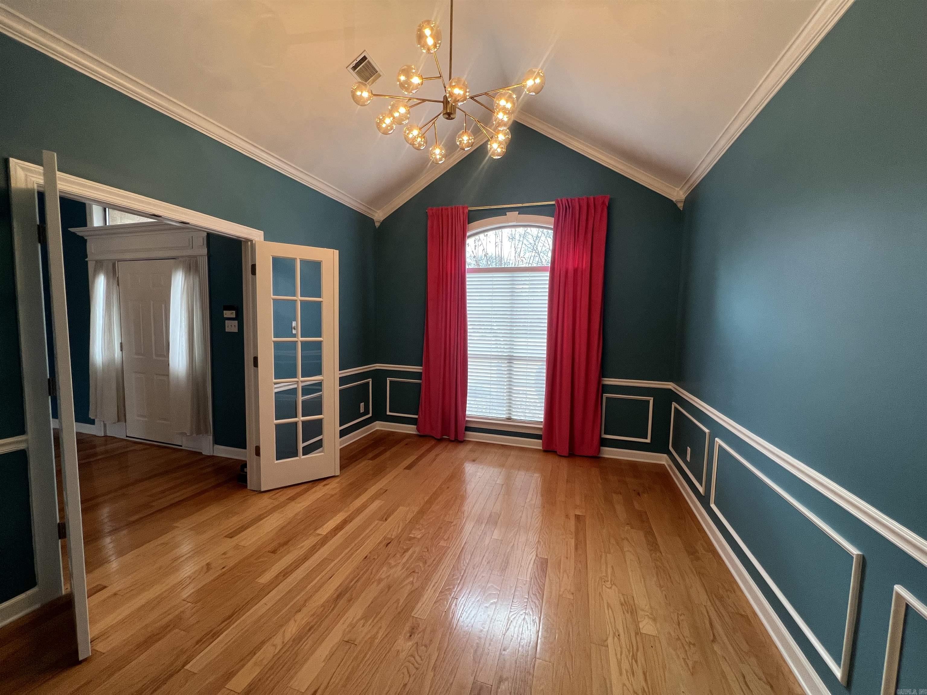 COUNTRY CLUB OF ARK THE - Residential Lease