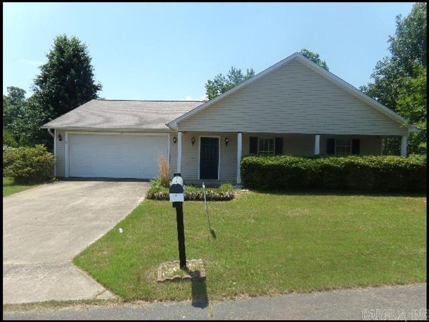 *BENTON/HASKELL* SPACIOUS HOME IN TIMBERLAKE SUBDIVISION!! This 3 Bedroom And 2 Bath Home Features 1,500 Sqft! Range, Refrigerator And Dishwasher/Disposal Included! Fenced Backyard! 2 Car Garage For Parking! Located Near The Desirable Harmony Grove School System. Lawn Care INCLUDED In Rent! Rent Will Be Reduced By $50 Monthly If Tenant Handles Lawn Themselves! PET FRIENDLY!! AVAILABLE MID DECEMBER 2025!!!