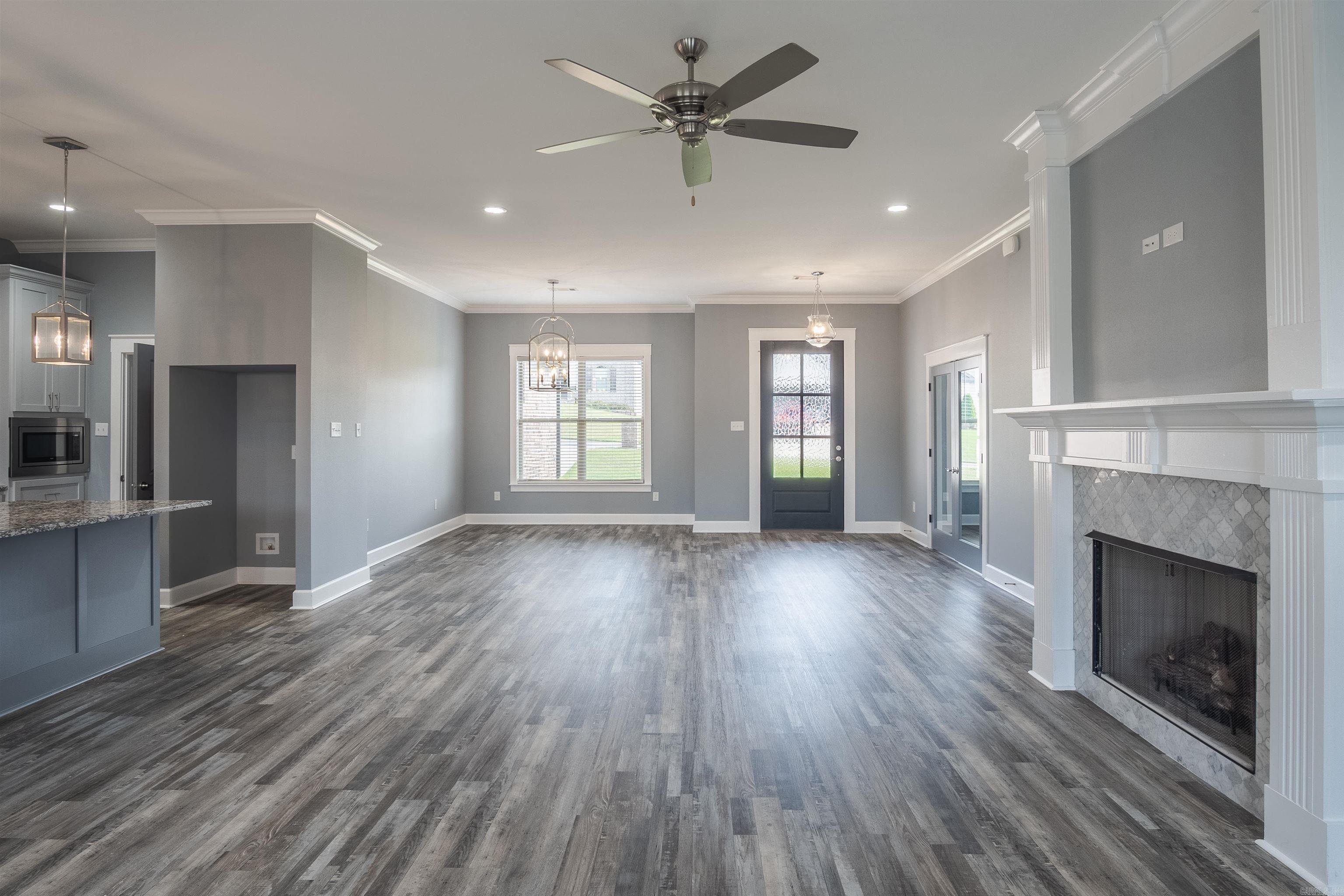 CREEKSIDE ADDN - Residential