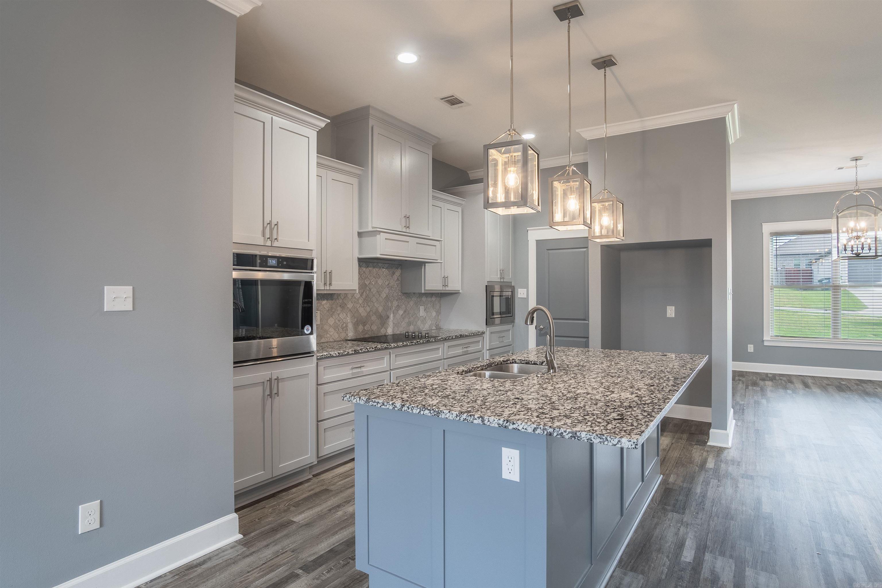 CREEKSIDE ADDN - Residential