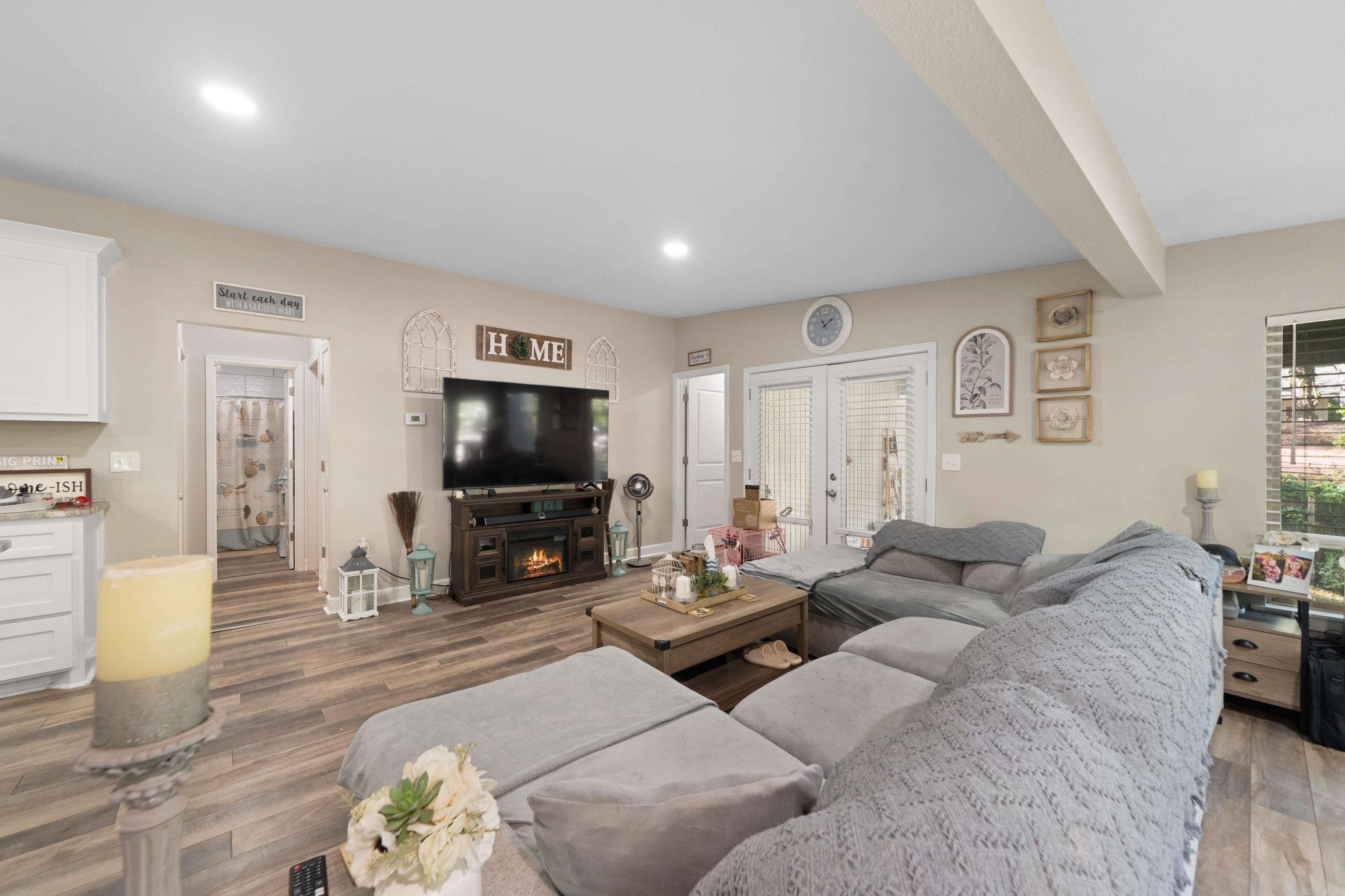 CATHERINE COVE - Residential