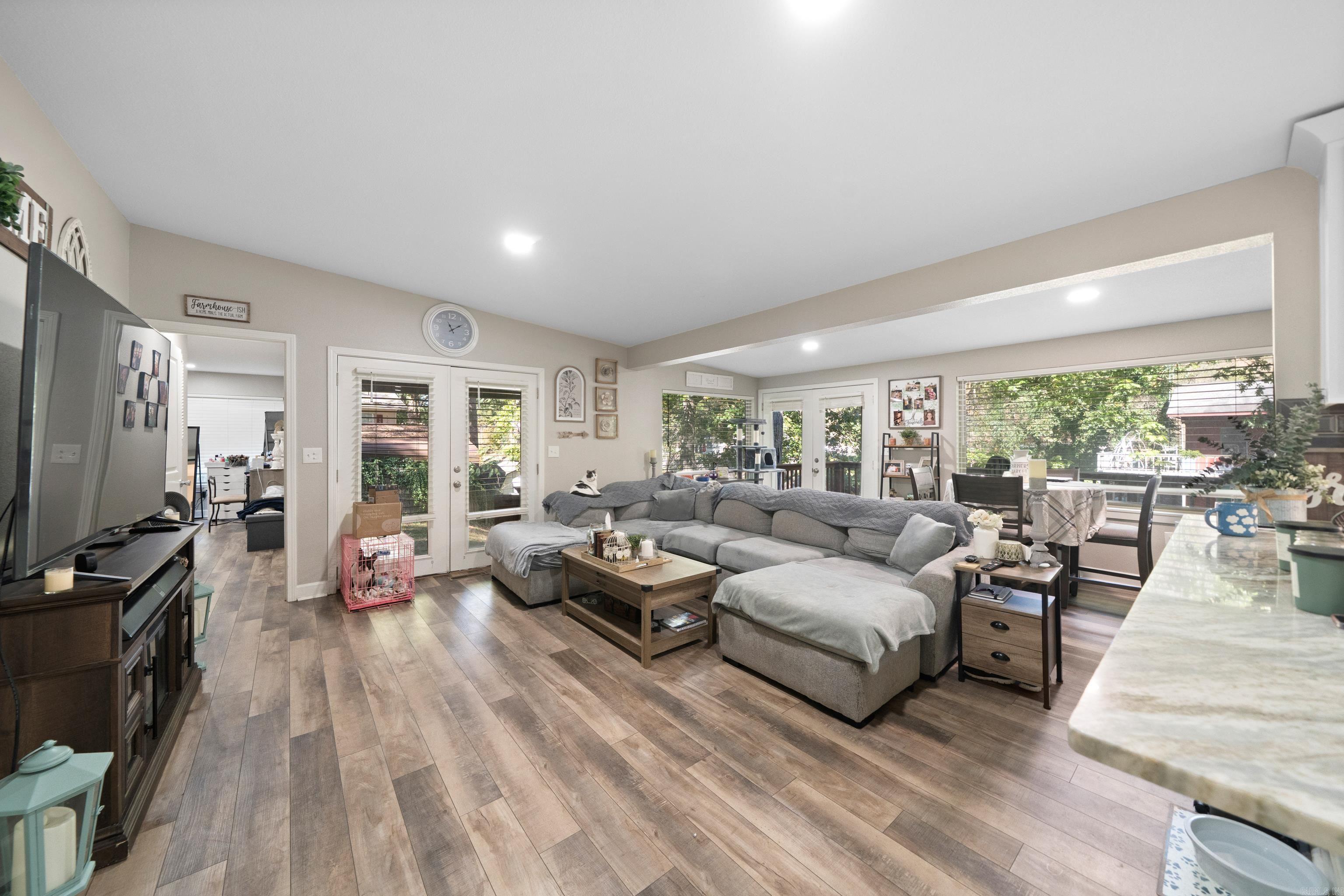 CATHERINE COVE - Residential