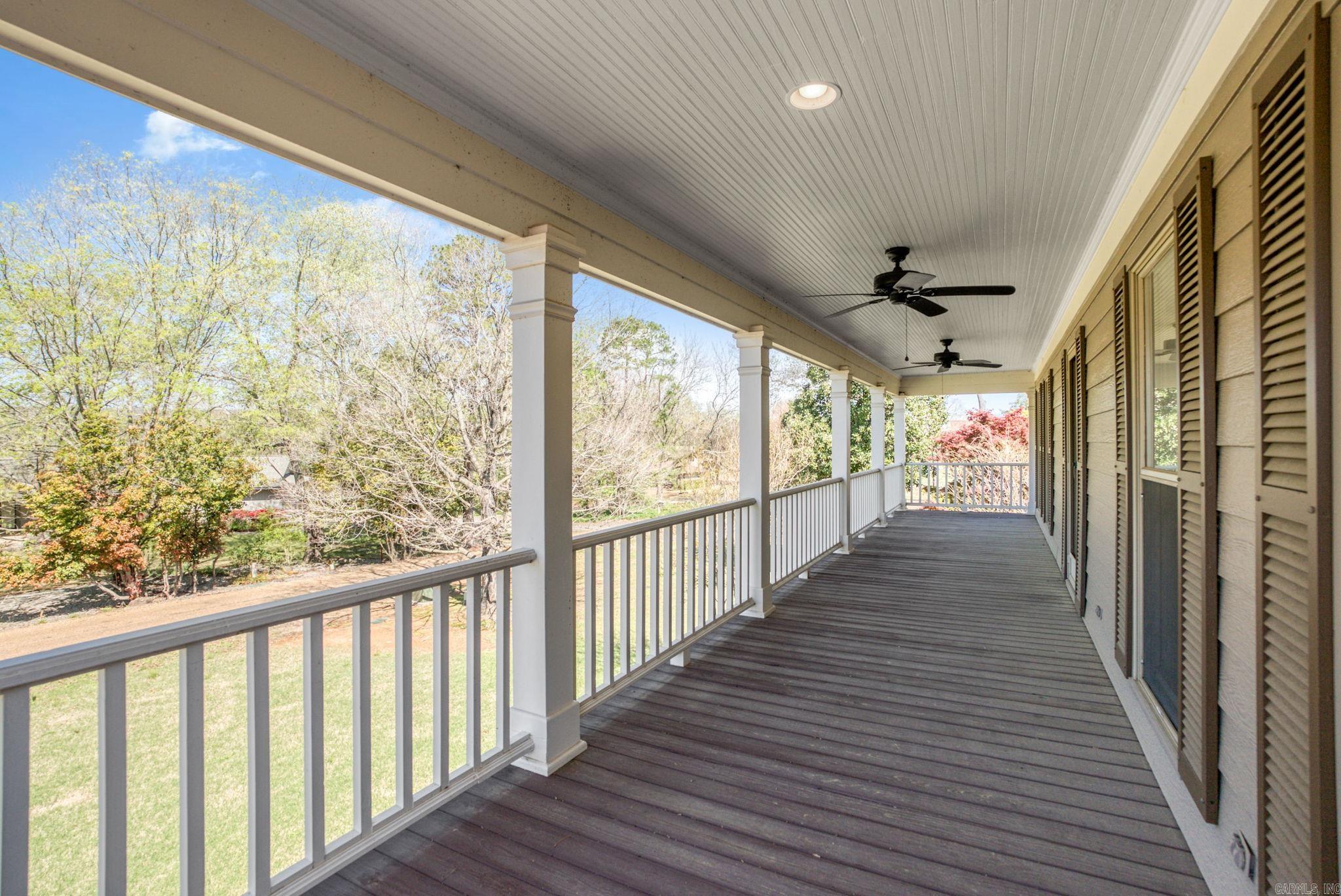 Eden Isle-Country Club - Residential
