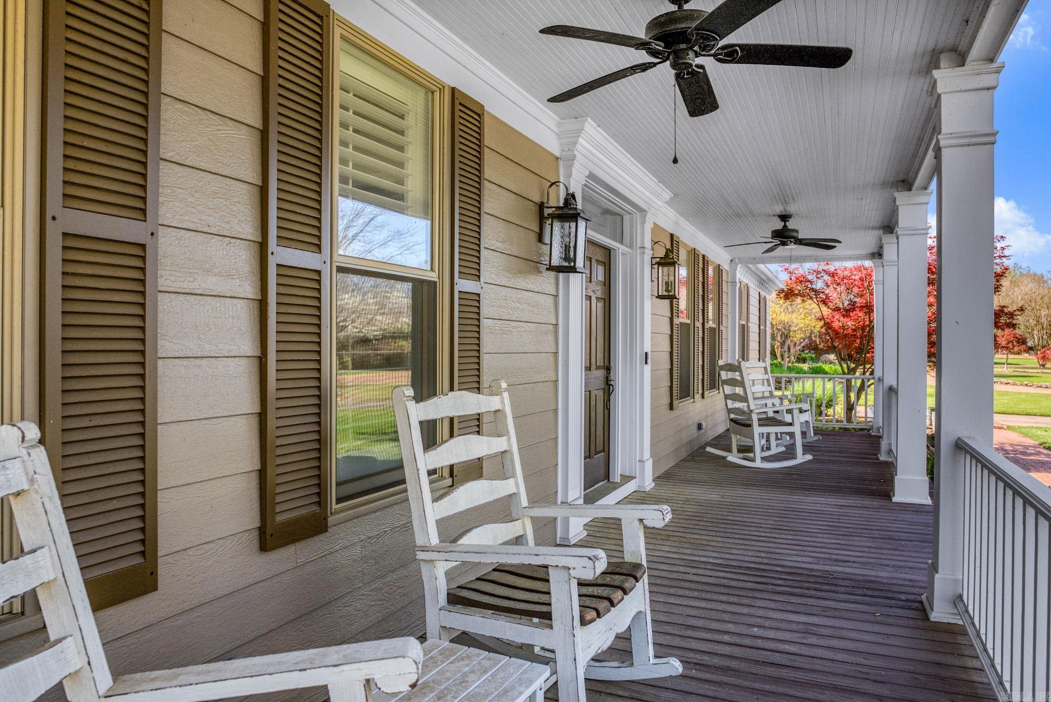 Eden Isle-Country Club - Residential