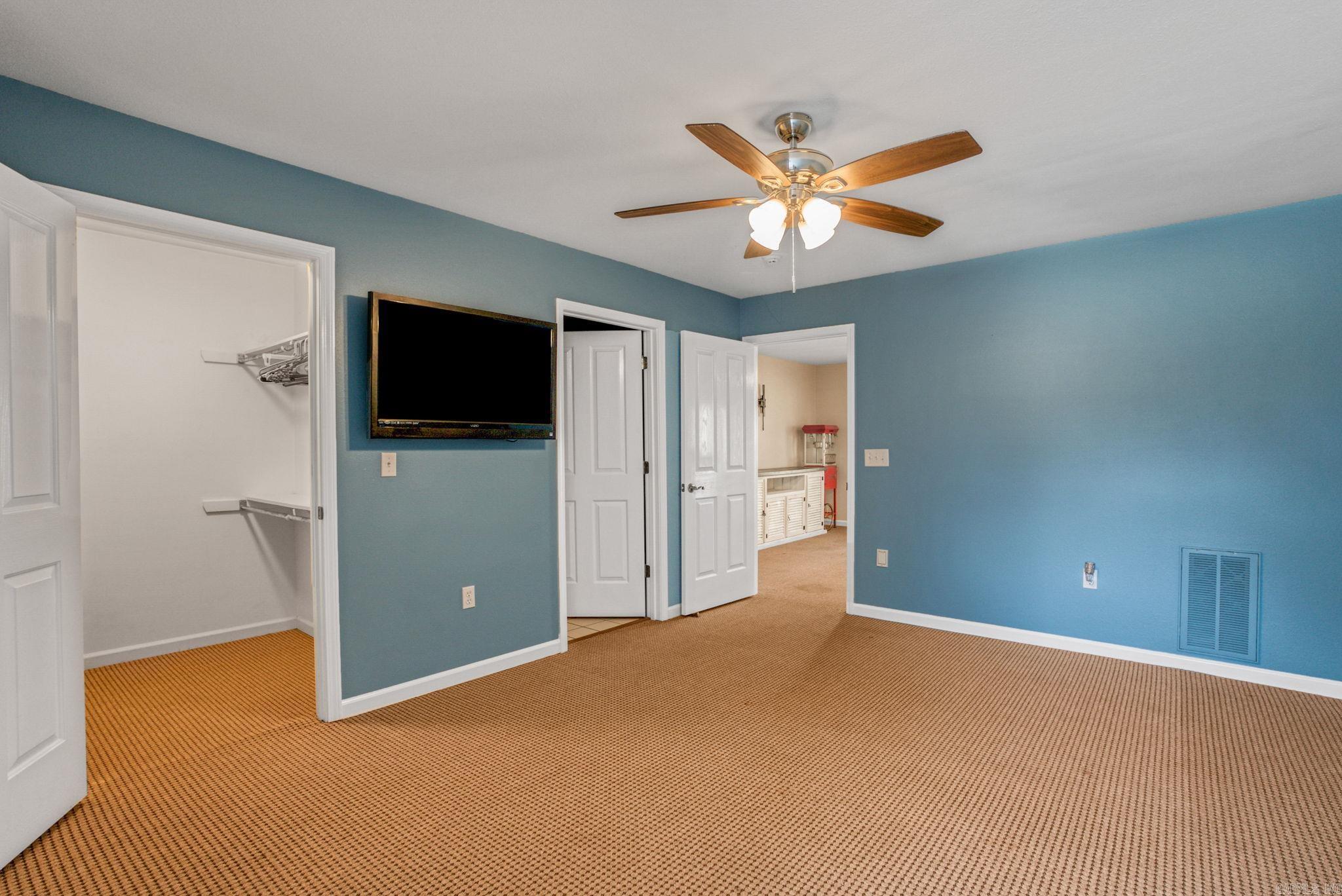 Eden Isle-Country Club - Residential