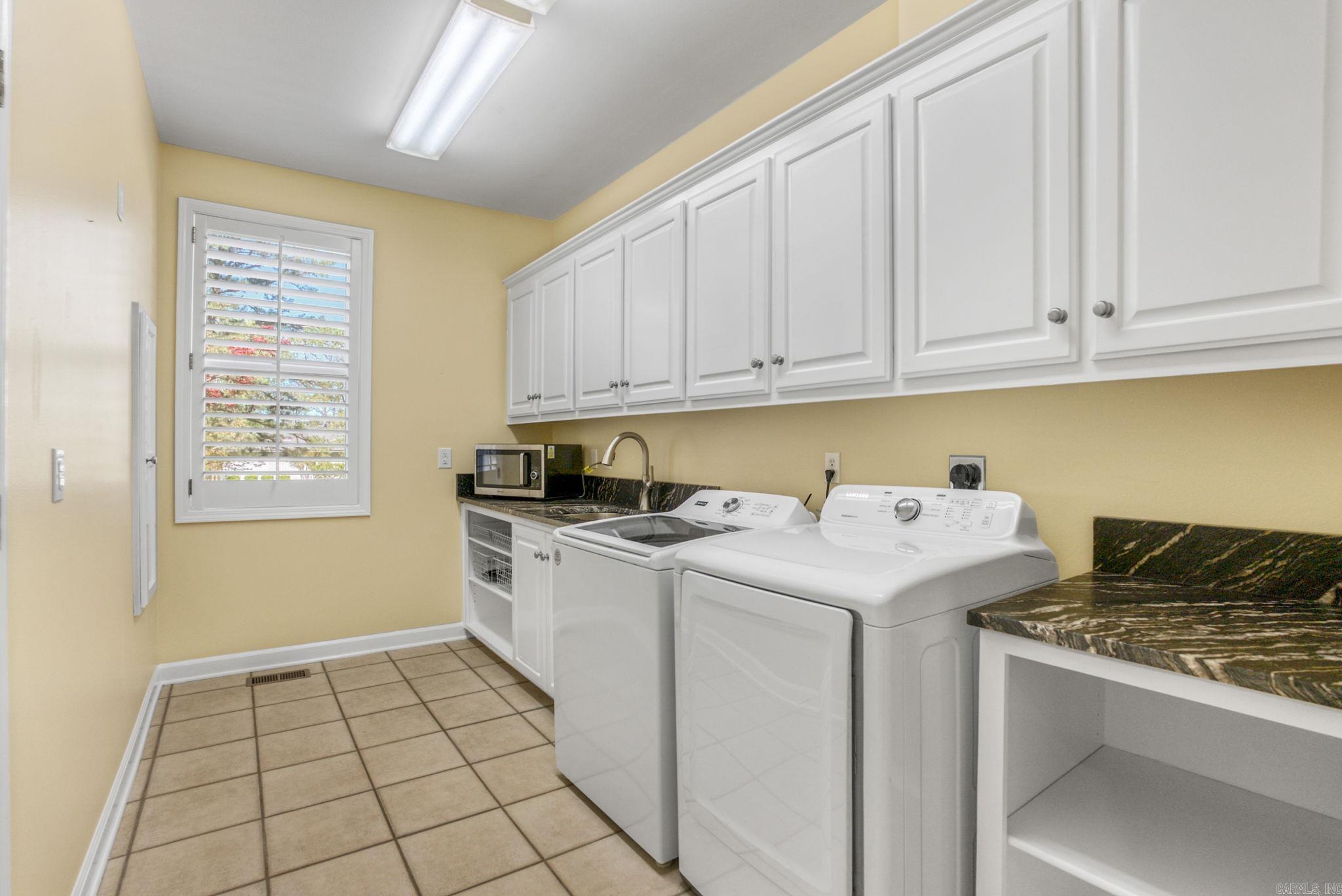 Eden Isle-Country Club - Residential