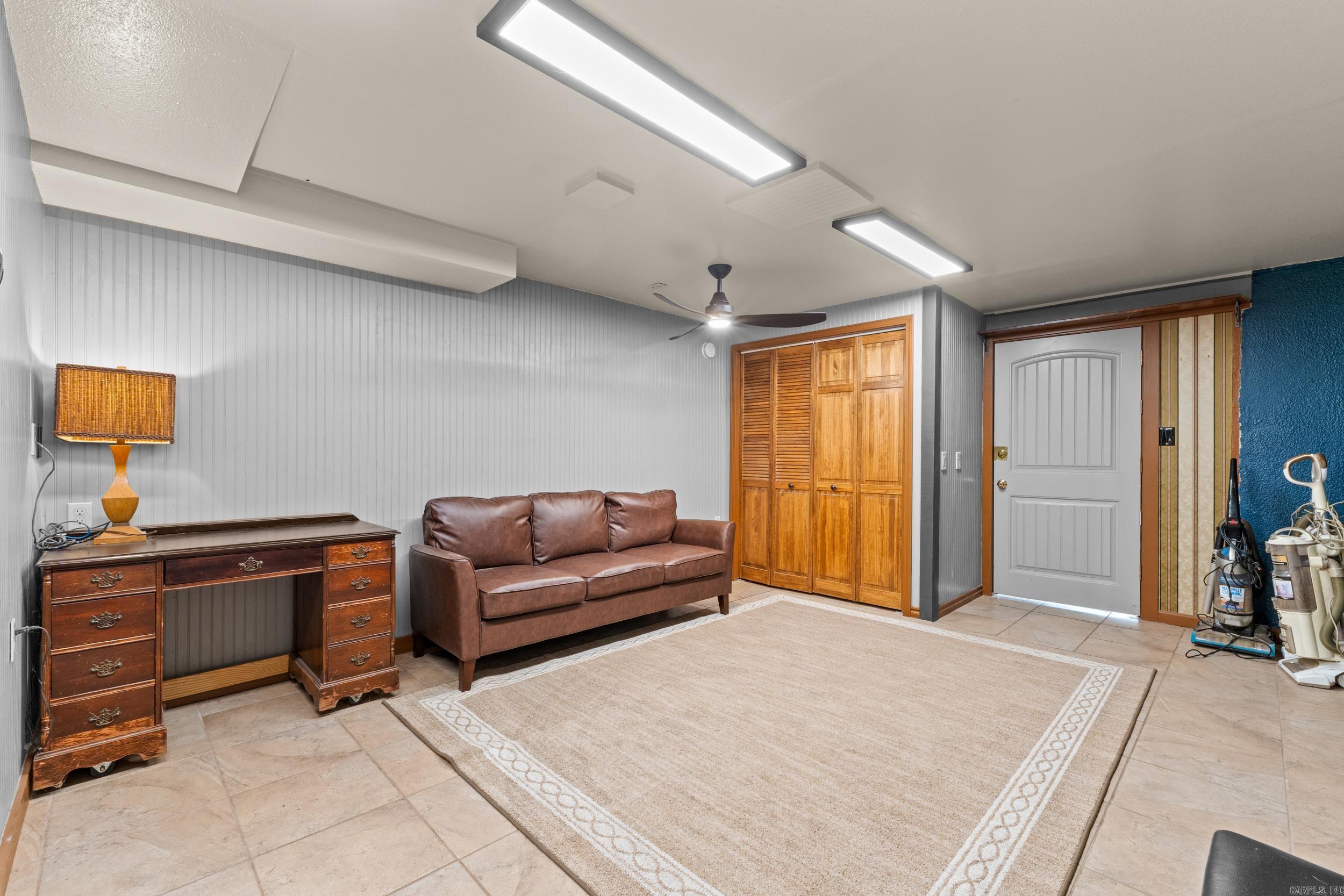 RICHARD'S - Residential