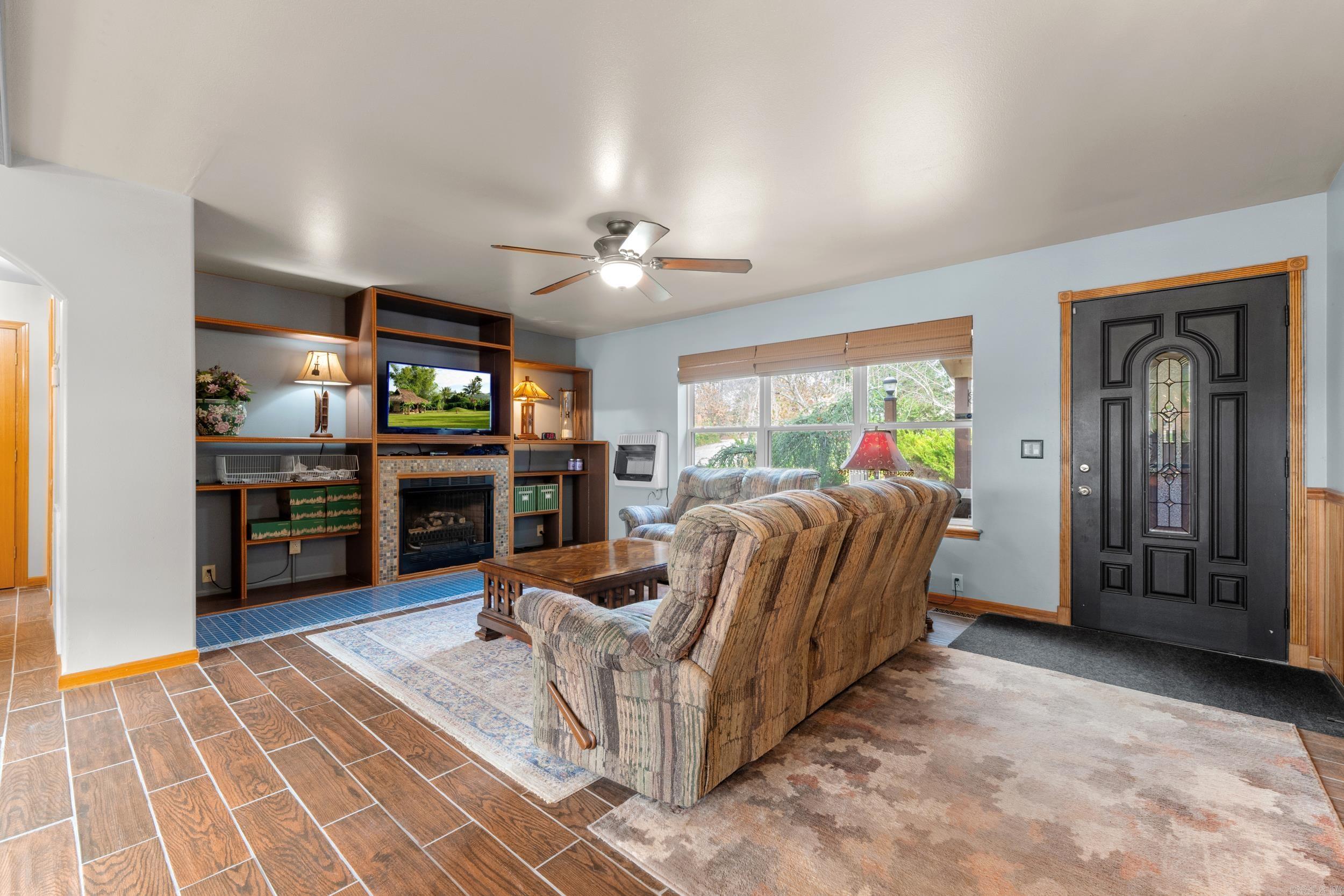 RICHARD'S - Residential