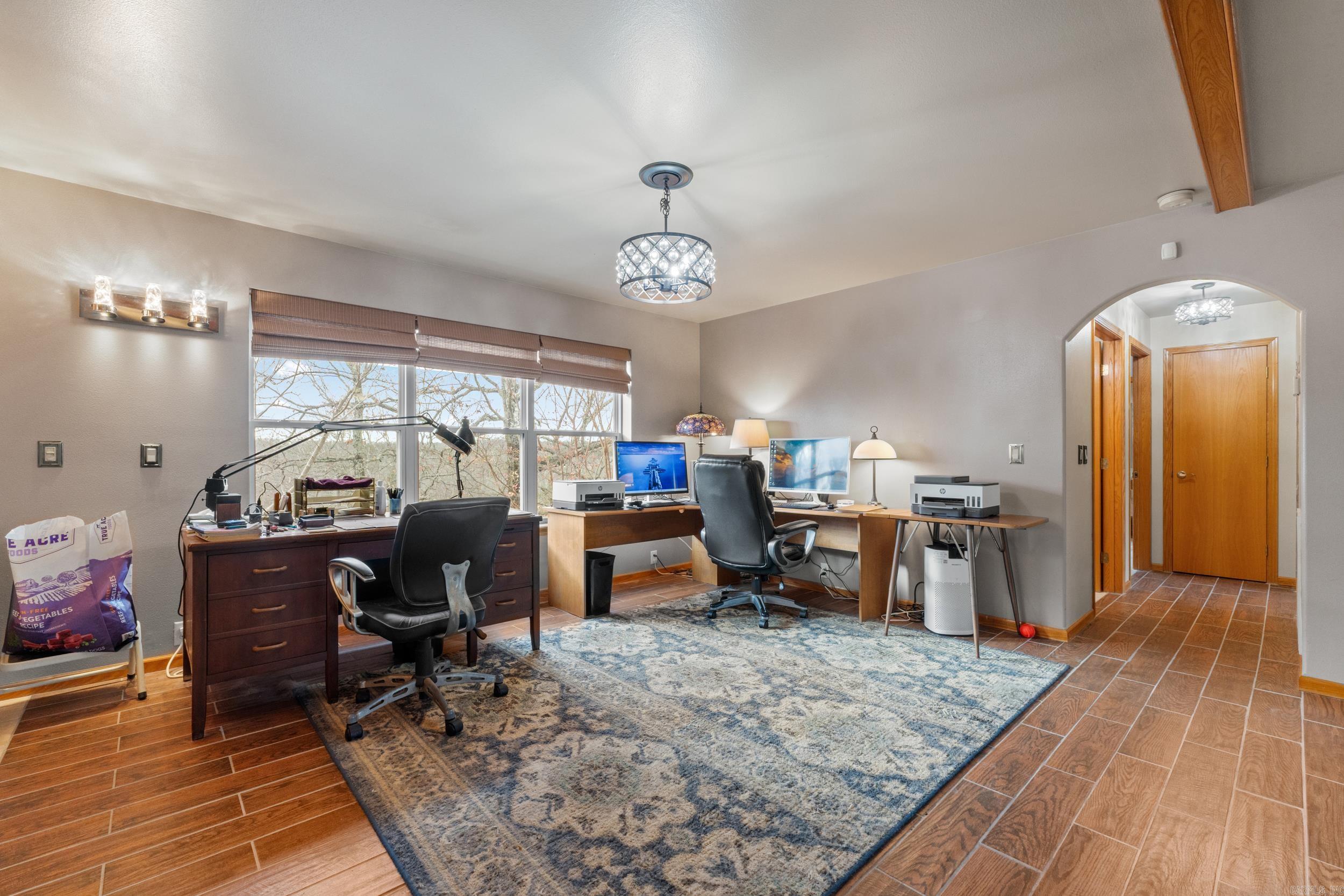 RICHARD'S - Residential