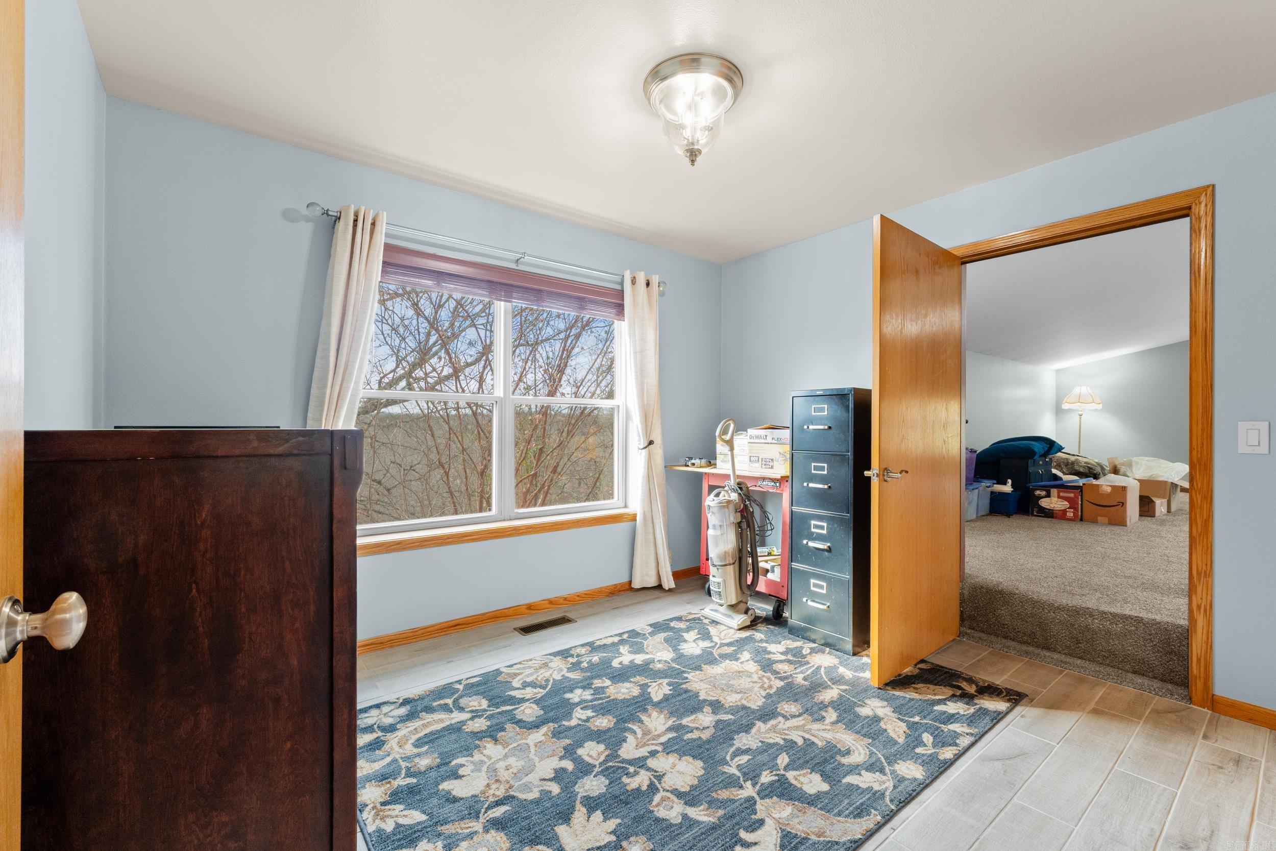 RICHARD'S - Residential