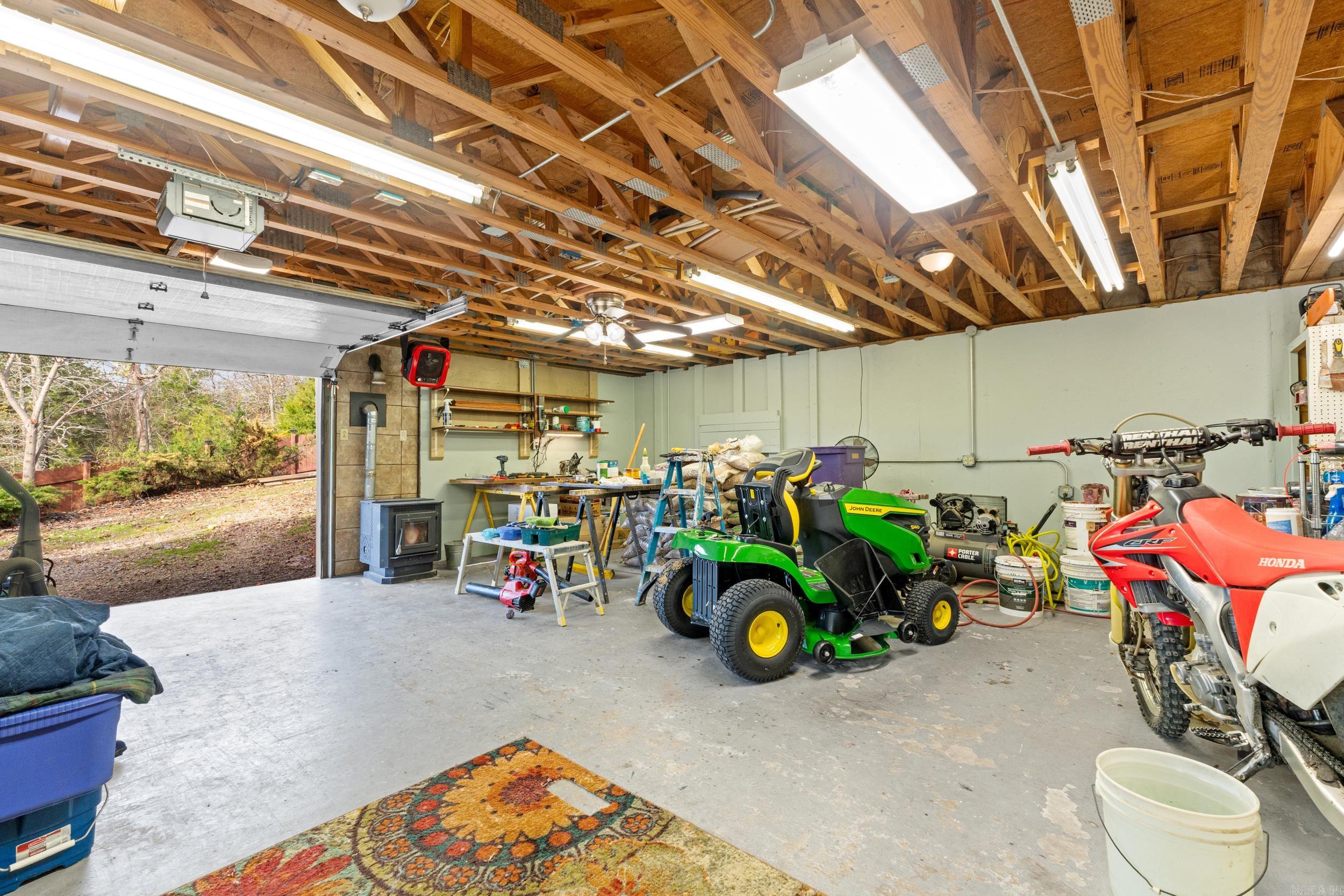 RICHARD'S - Residential