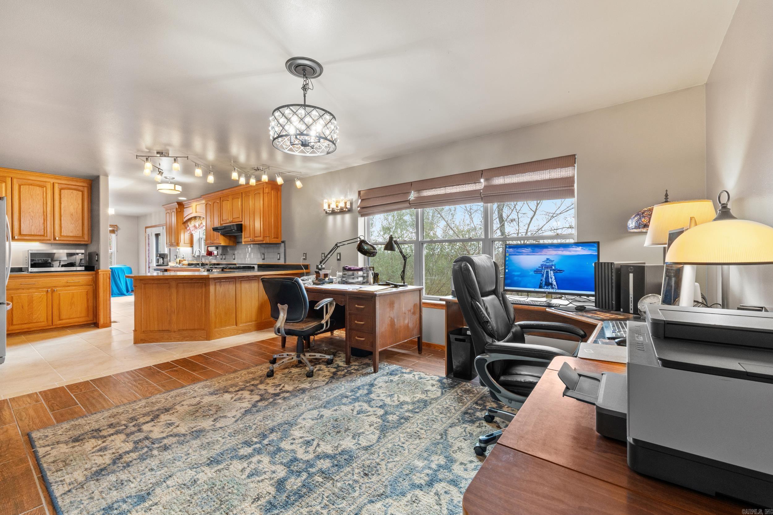 RICHARD'S - Residential