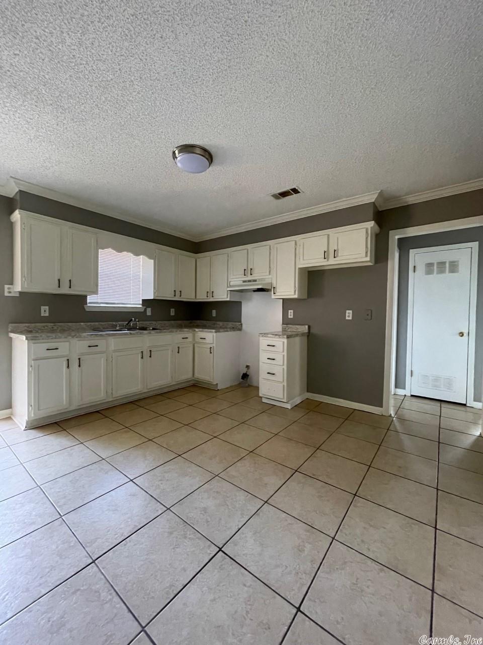 Mystery Manor - Residential Income