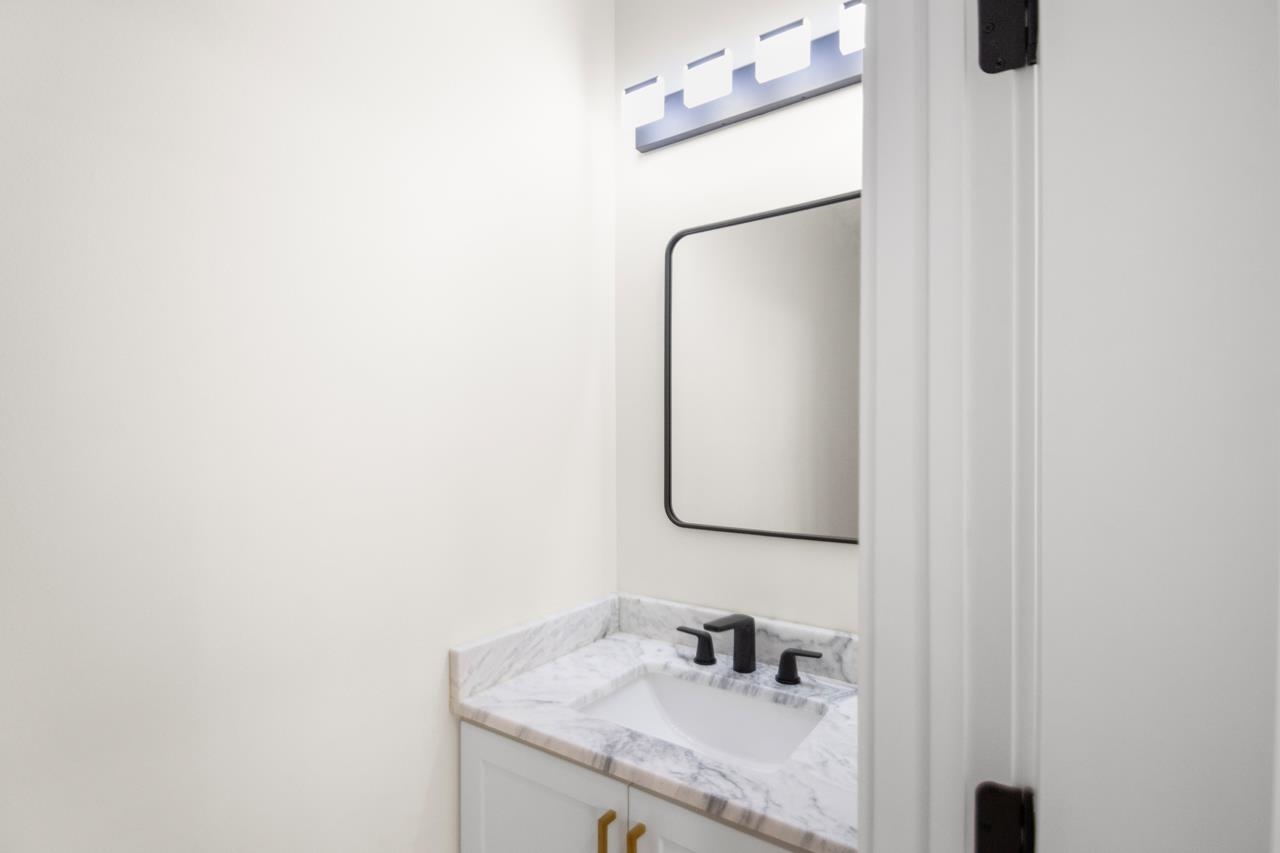 CREEKSIDE ADDN - Residential