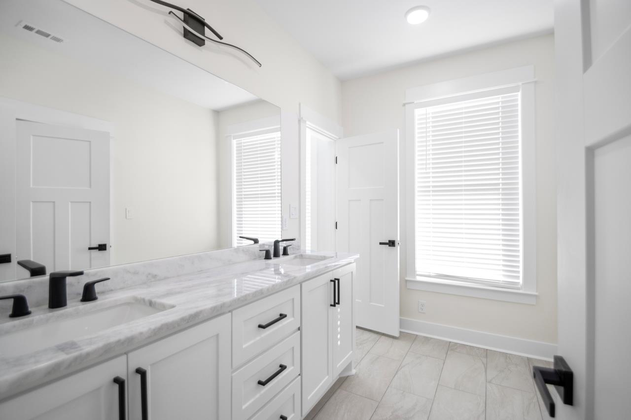 CREEKSIDE ADDN - Residential