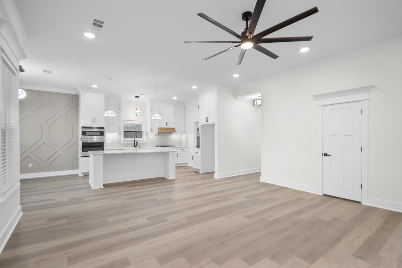 CREEKSIDE ADDN - Residential