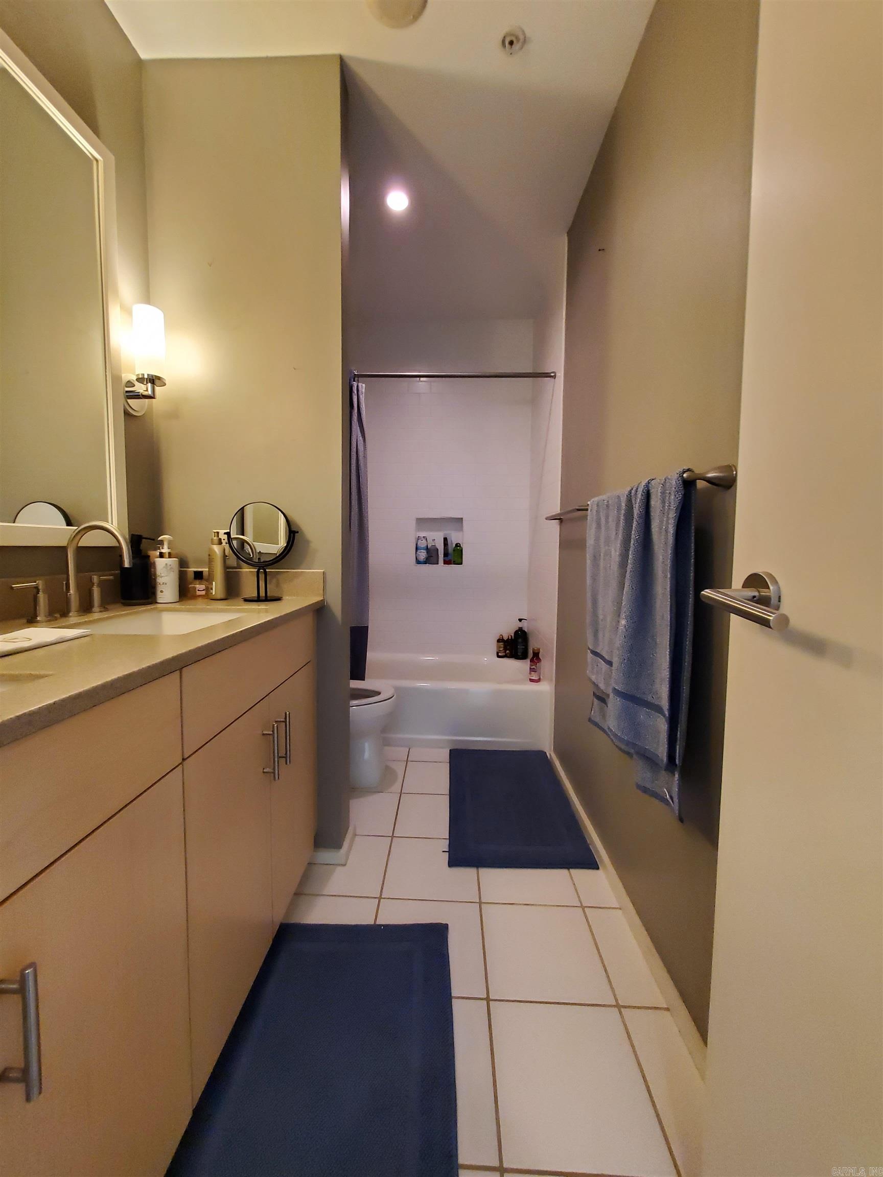 300 THIRD HPR - Residential