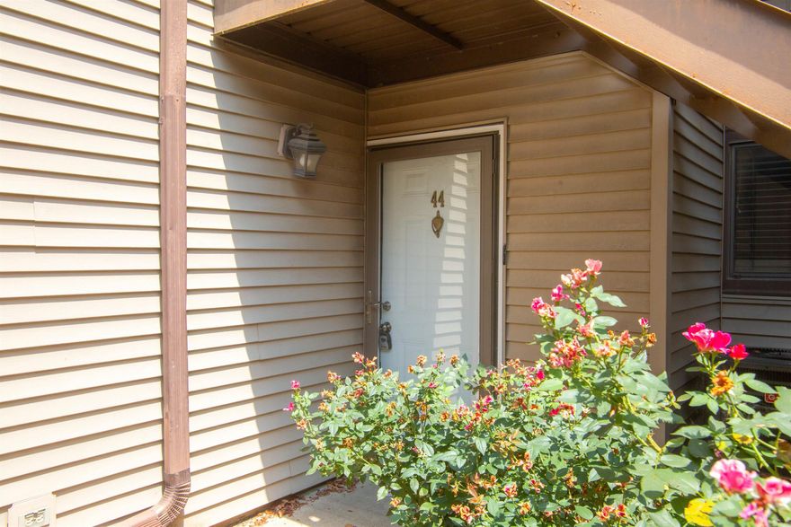 *MOVE IN SPECIAL! HALF OFF FIRST MONTH’S RENT! This cozy 2BD condo is located in Pleasantwood Condos. It has hardwood floors in living areas, tile in bathrooms and kitchen, and carpet in both bedrooms. It has central heat and air and washer/dryer connections, additional storage space, pool privileges, and a balcony leading to a beautiful lawn. The kitchen is furnished with refrigerator, electric stove, microwave, and dishwasher. The tenant pays electric and water. There is a 25 lbs. weight limit for pets at this property unless they are a registered service animal. This property is managed by Hoffman Team so beware of scammers - we will never ask you to Cashapp us money. The lease for this property is for 18 months to 2 years with a 3% increase after the first year. Income must be 3x the amount of rent. Deposit, first month’s rent, and the $50 administration fee due before move in. Applicants for this certain property will have to undergo approval from  This property does not accept section 8.