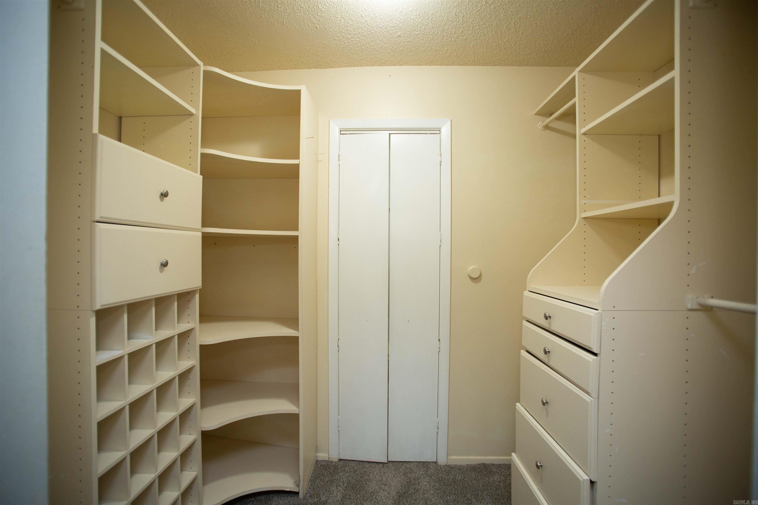 Pleasantwood Condominiums - Residential Lease