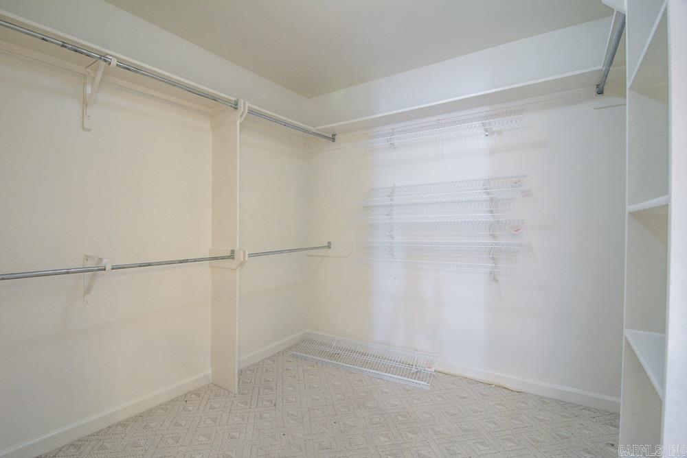 WALNUT POINTE NORTHLAKE SUBDIVIS - Residential