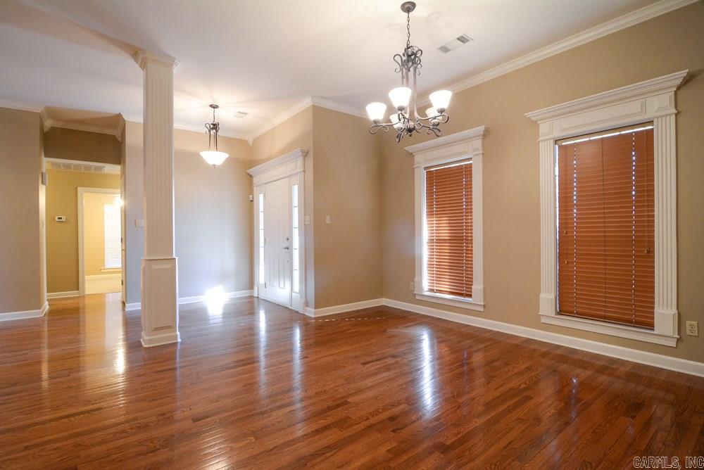 WALNUT POINTE NORTHLAKE SUBDIVIS - Residential