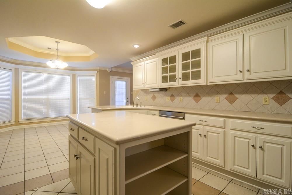 WALNUT POINTE NORTHLAKE SUBDIVIS - Residential