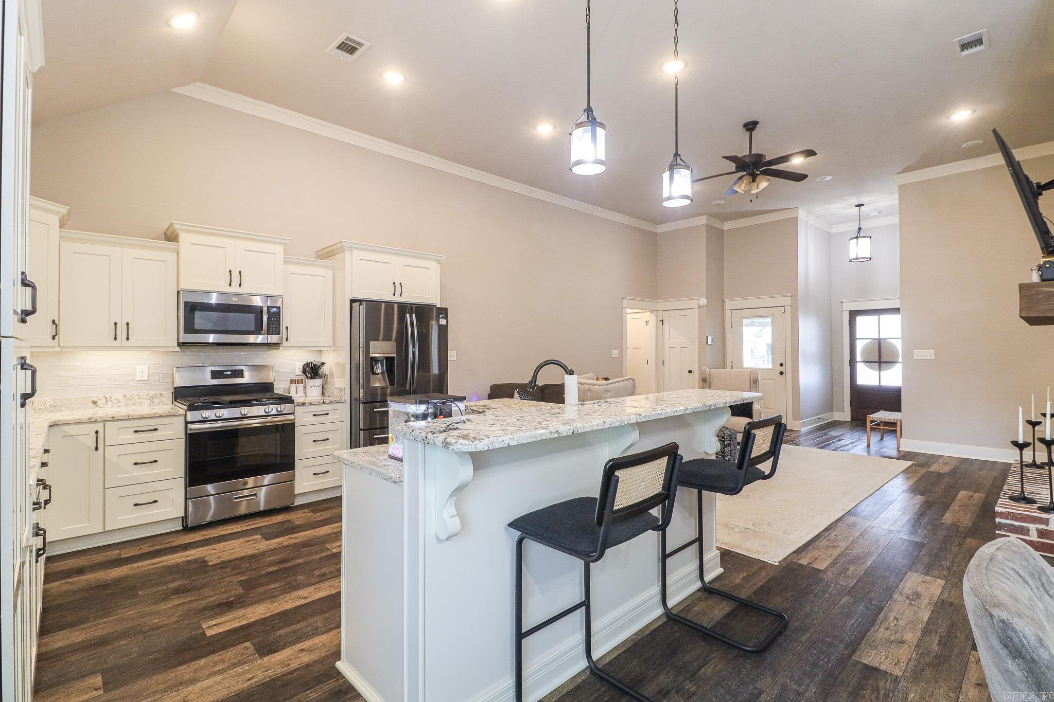 Sarah Crossing - Residential