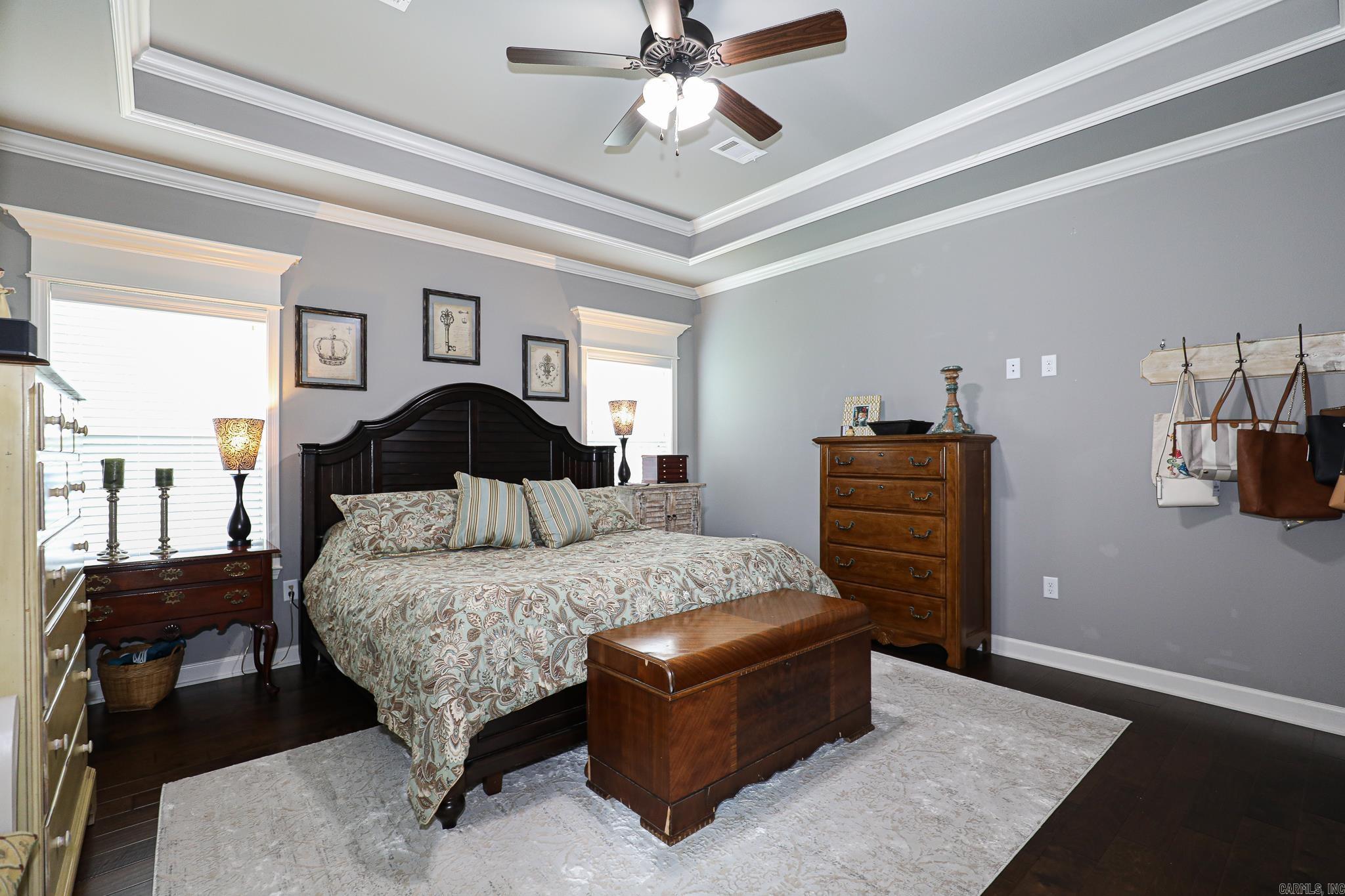 PINEWOOD ESTATES - Residential