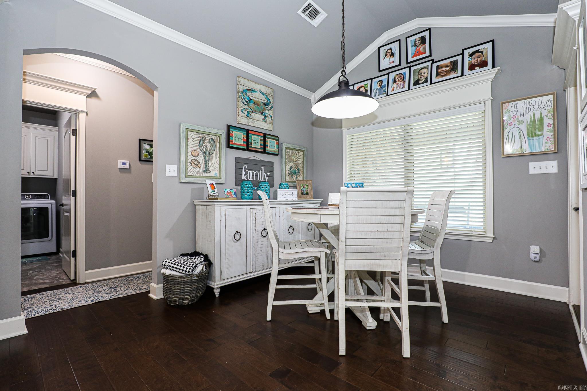 PINEWOOD ESTATES - Residential