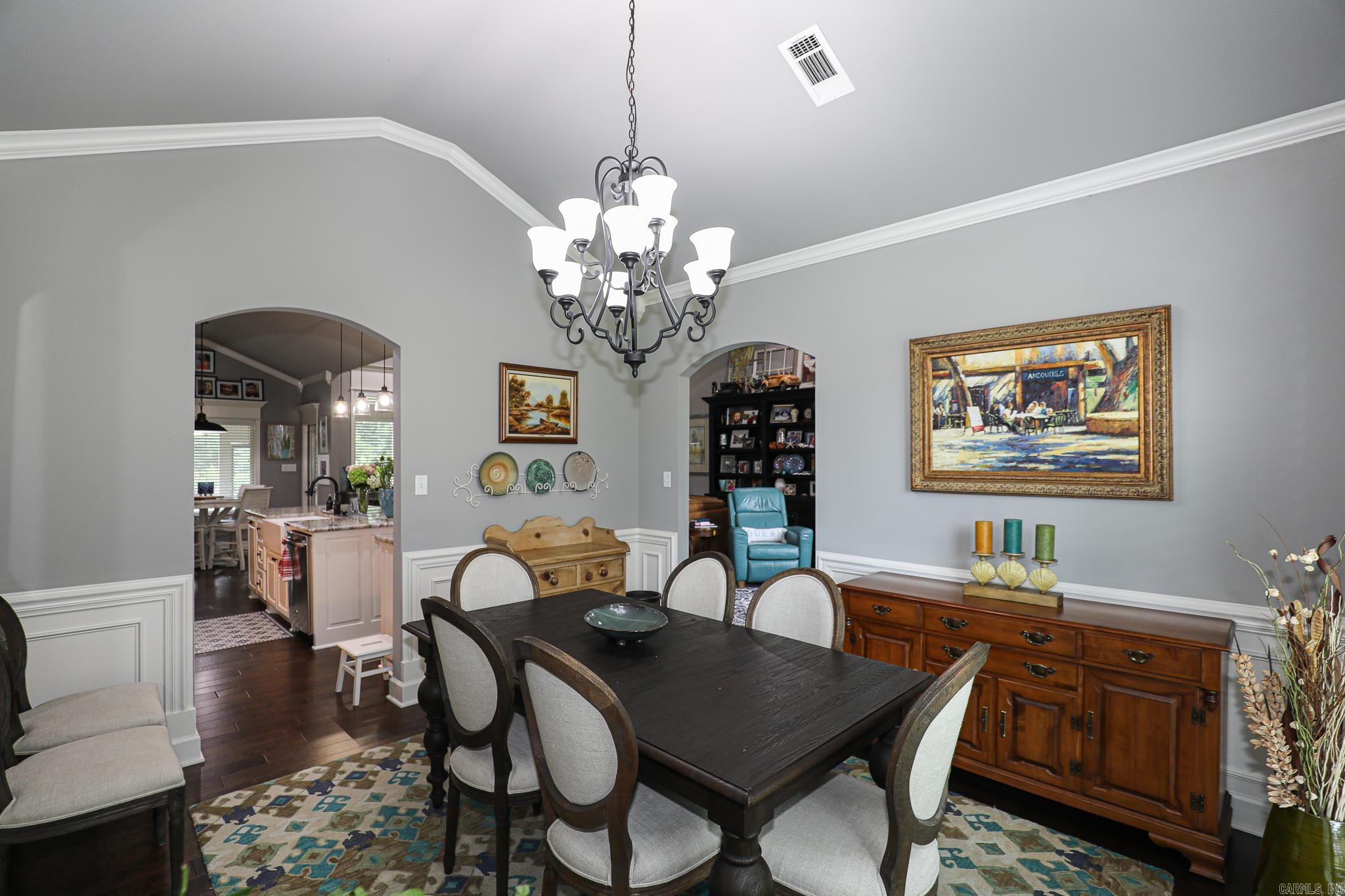 PINEWOOD ESTATES - Residential