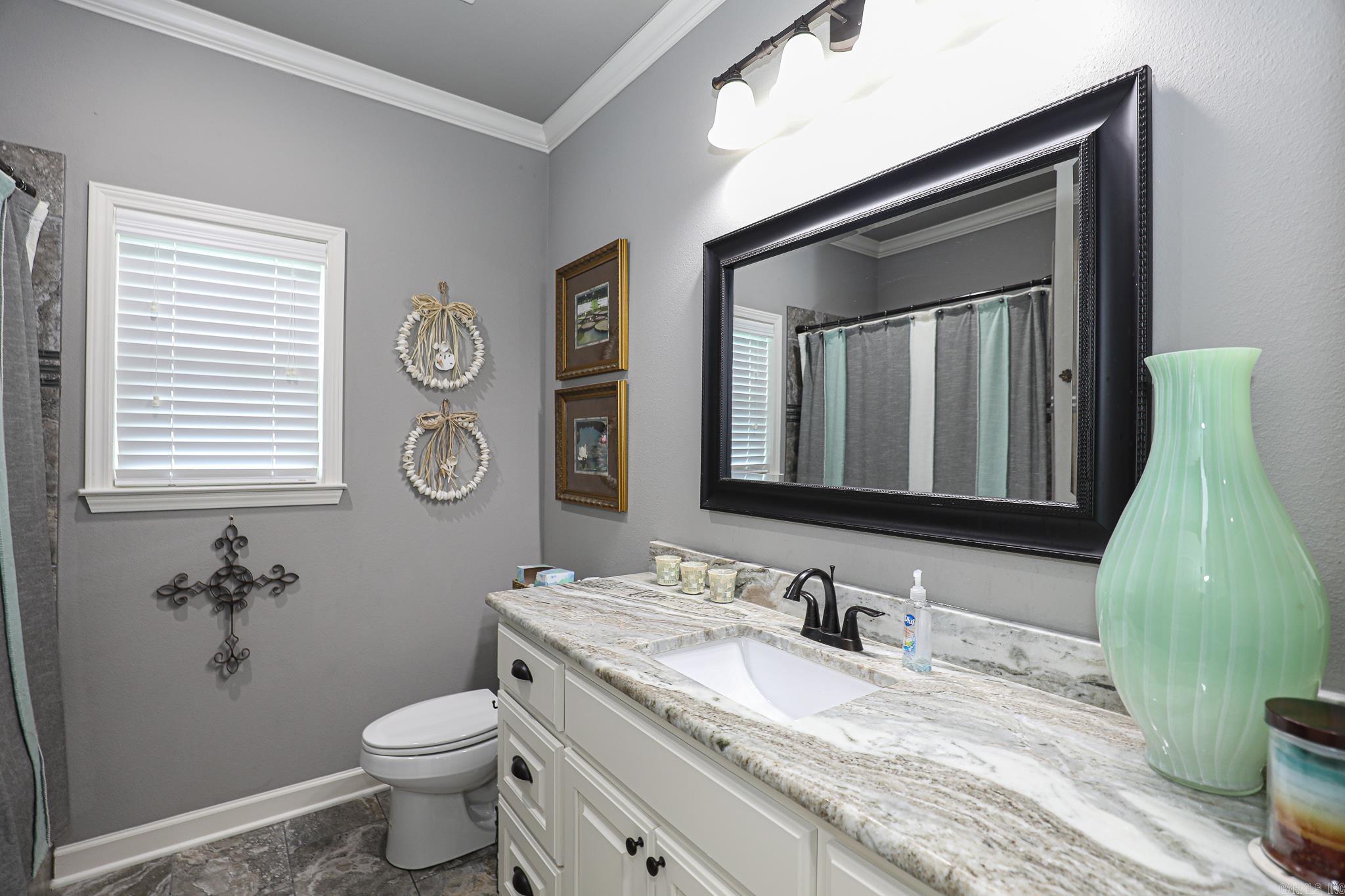 PINEWOOD ESTATES - Residential