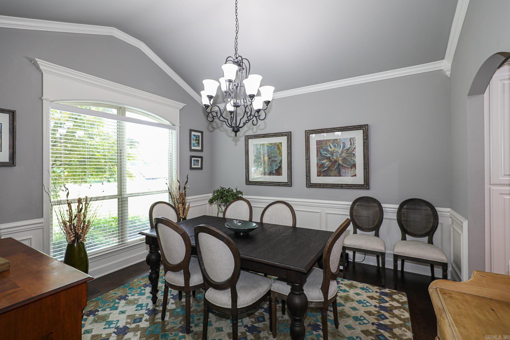 PINEWOOD ESTATES - Residential