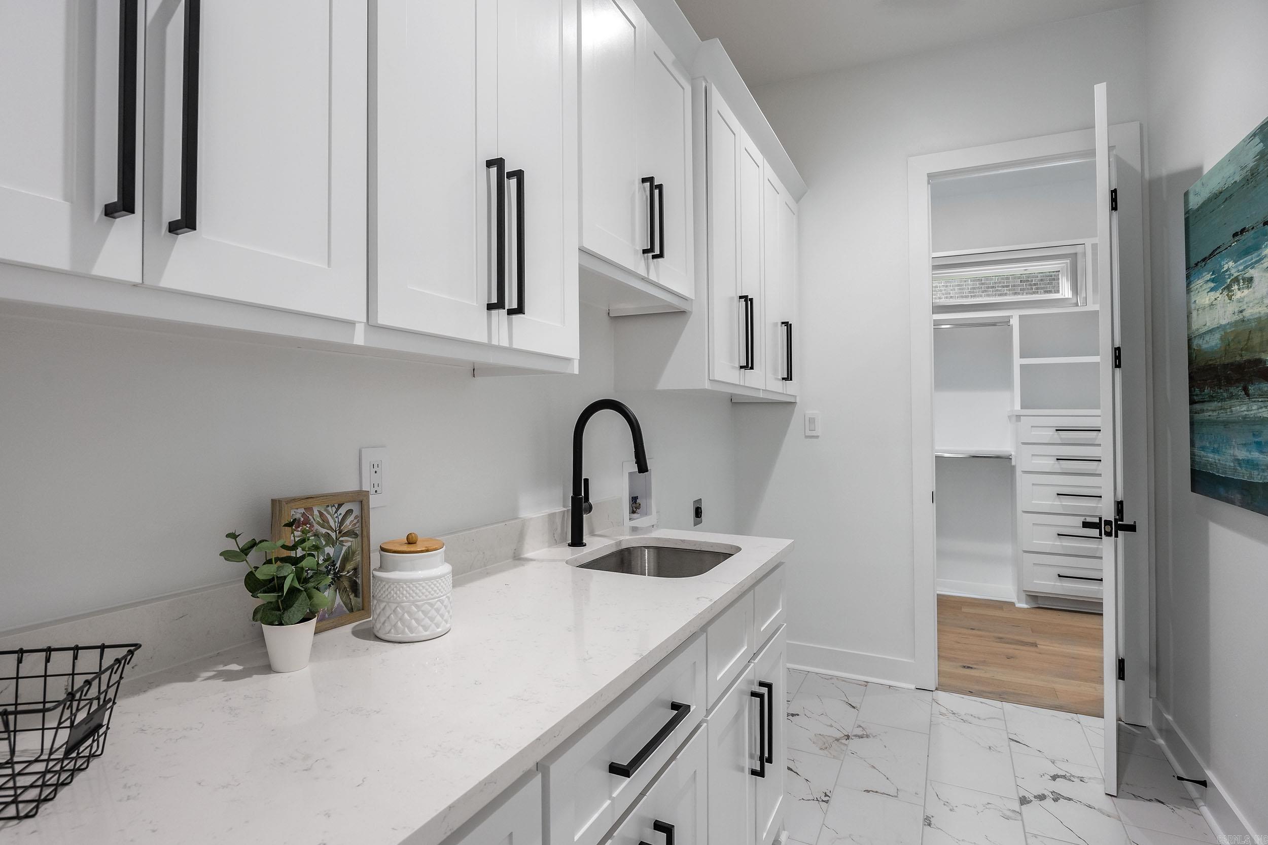 CHENAL VALLEY "FALSTONE COURT" - Residential