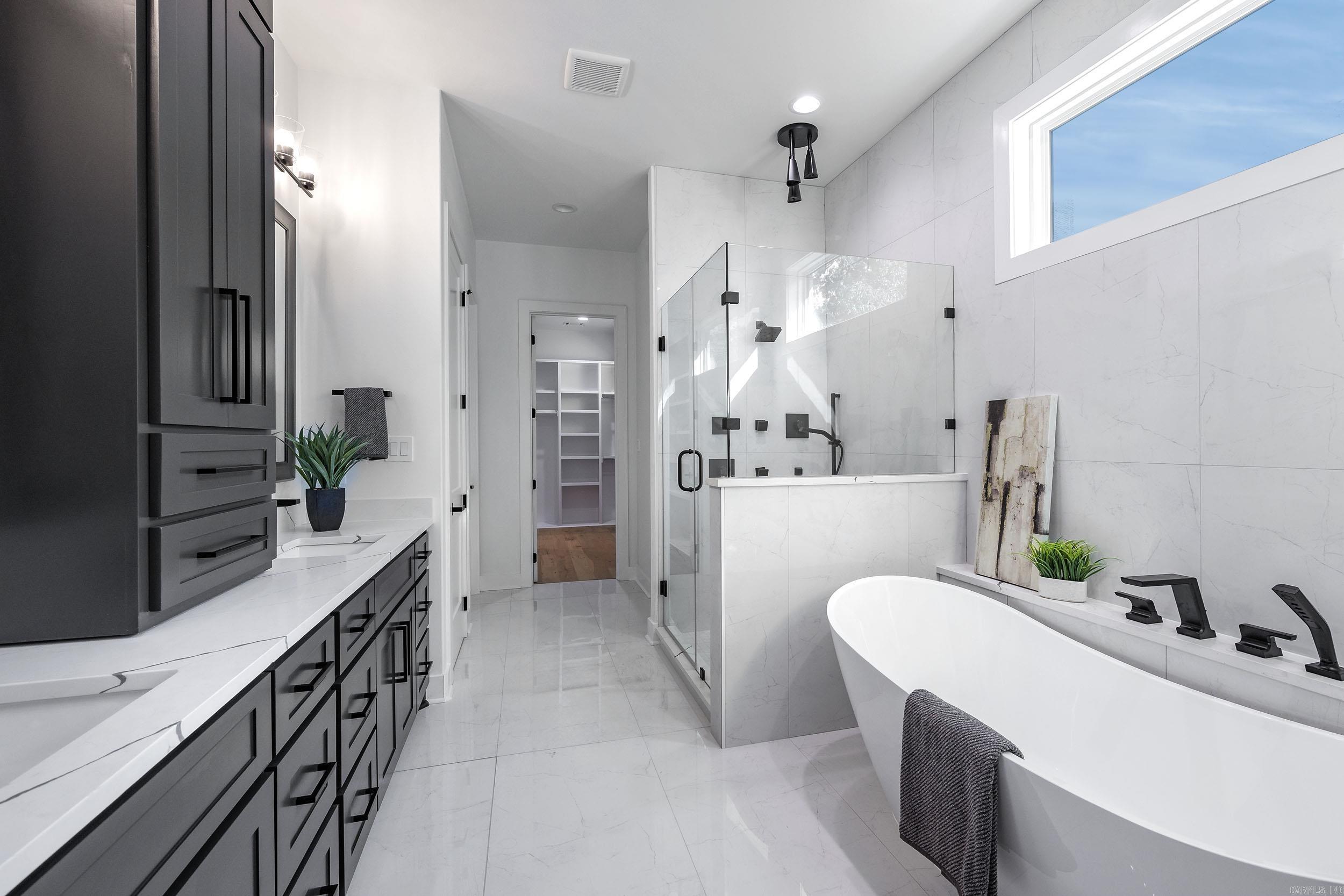 CHENAL VALLEY "FALSTONE COURT" - Residential