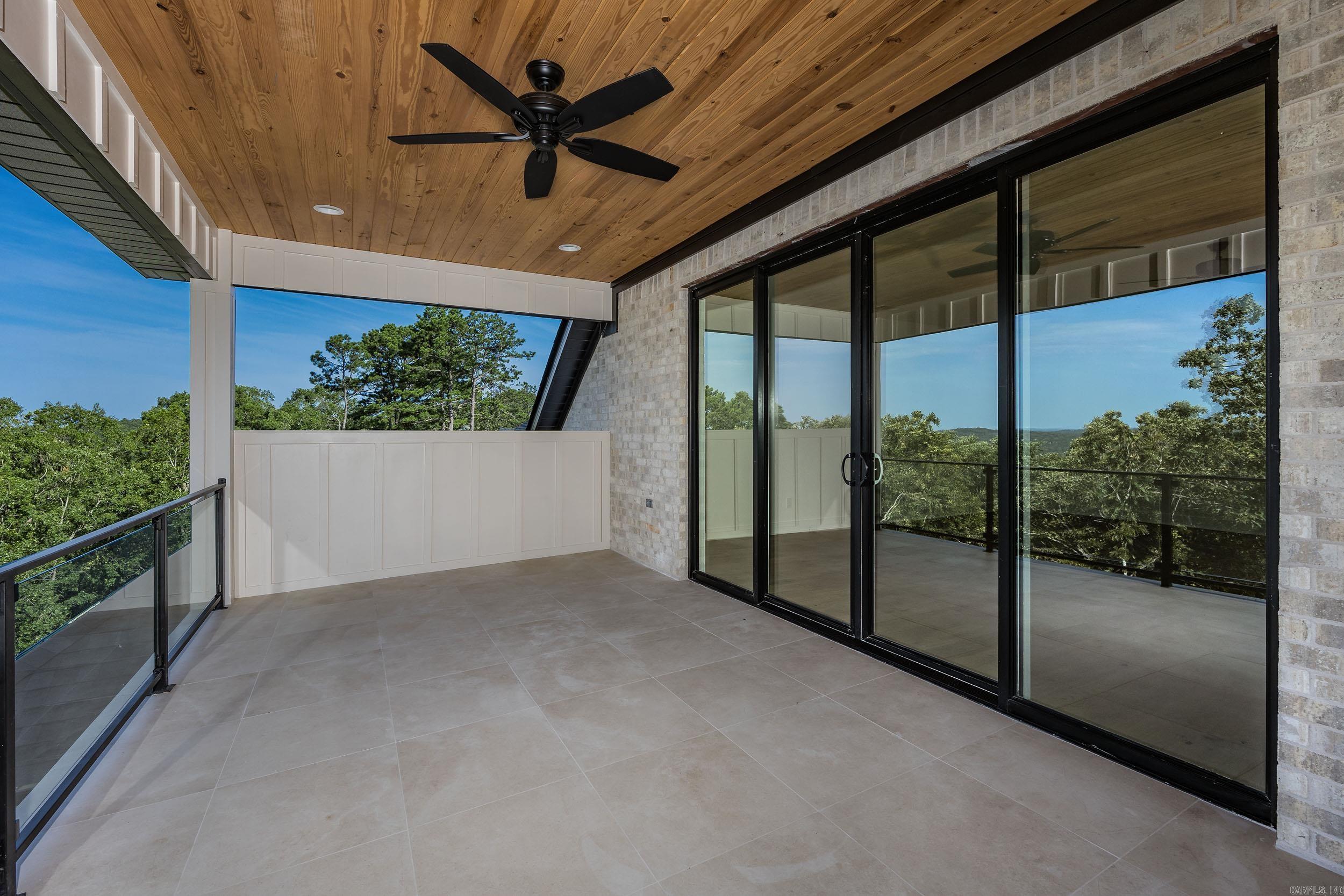 CHENAL VALLEY "FALSTONE COURT" - Residential