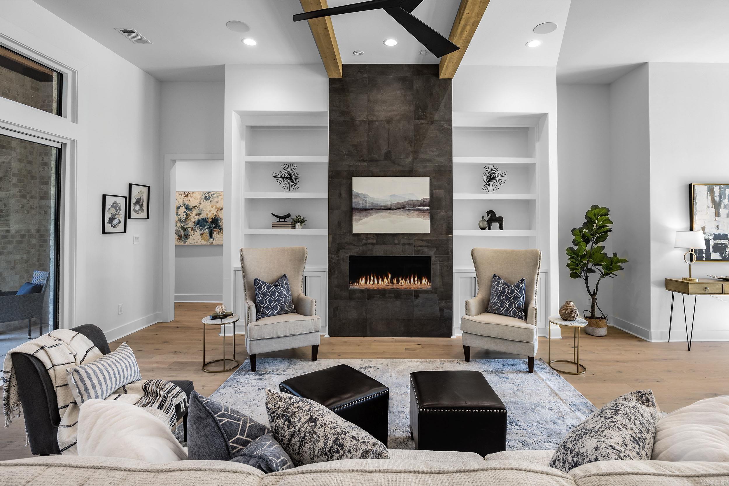 CHENAL VALLEY "FALSTONE COURT" - Residential